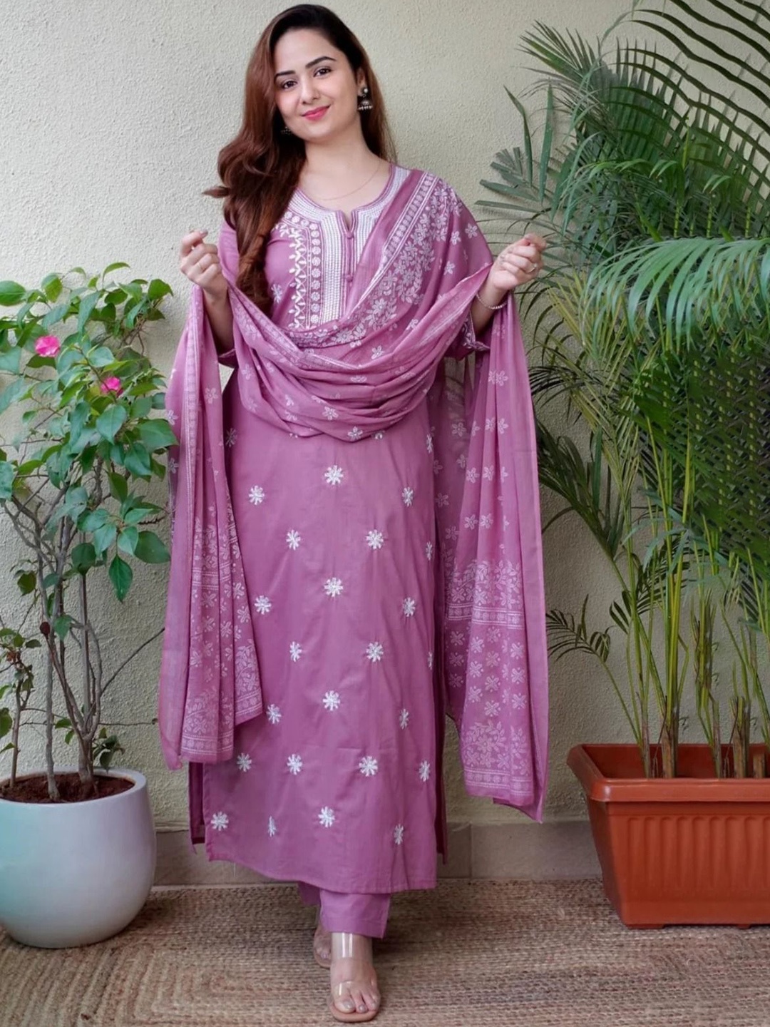 

HETVI CREATION Regular Zari Kurta with Trousers & With Dupatta, Purple