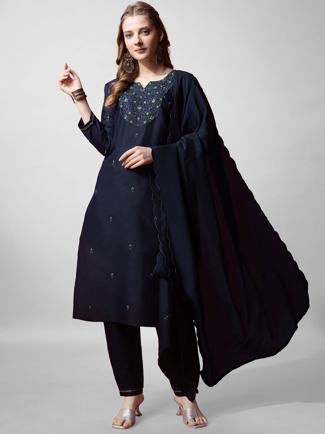 

BERISTON Notch Neck Floral Embroidered Thread Work Straight Kurta with Trouser & Dupatta, Navy blue