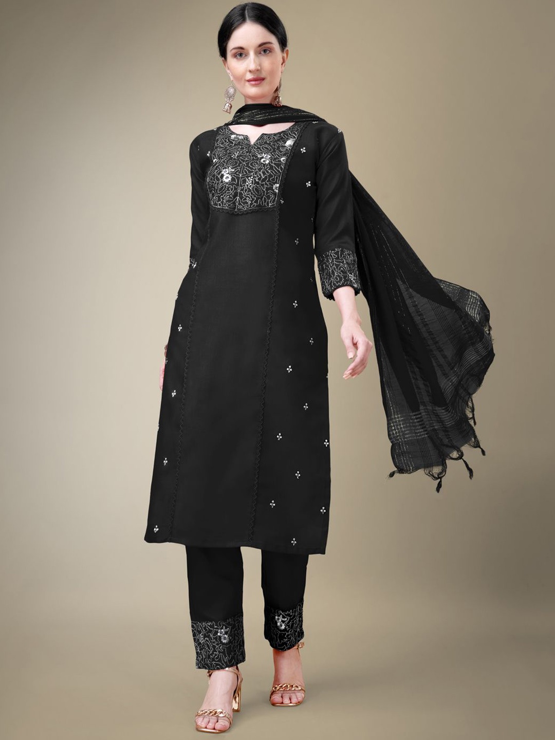 

BERISTON Floral Embroidered Thread Work Kurta with Trousers & Dupatta, Black