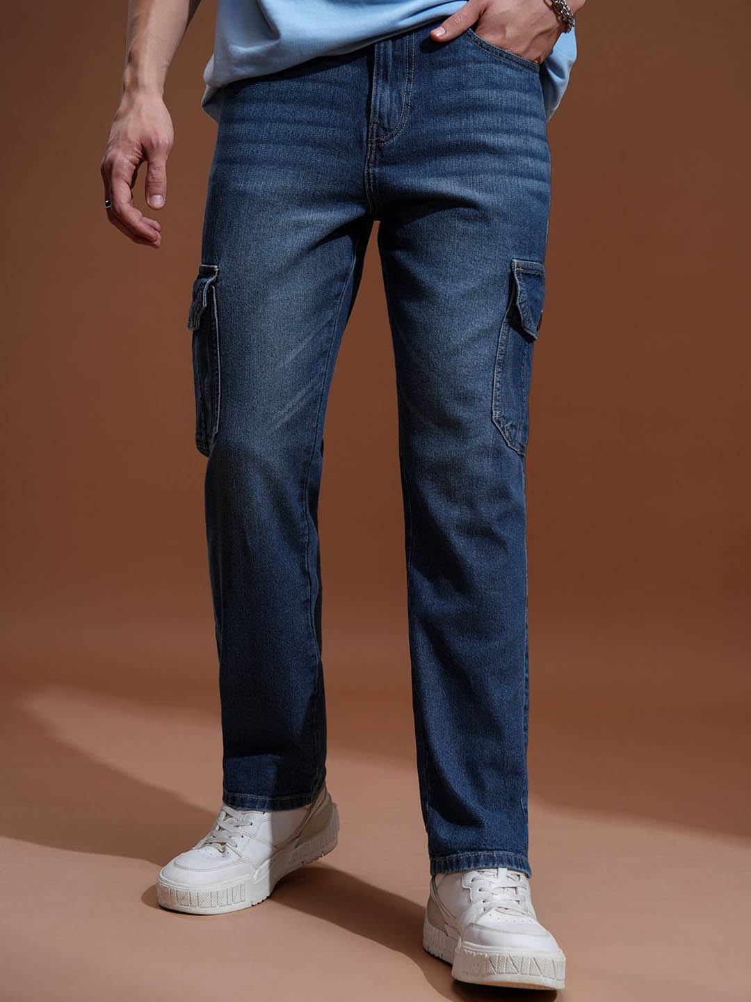 

HIGHLANDER Men Straight Fit Light Fade Jeans, Blue
