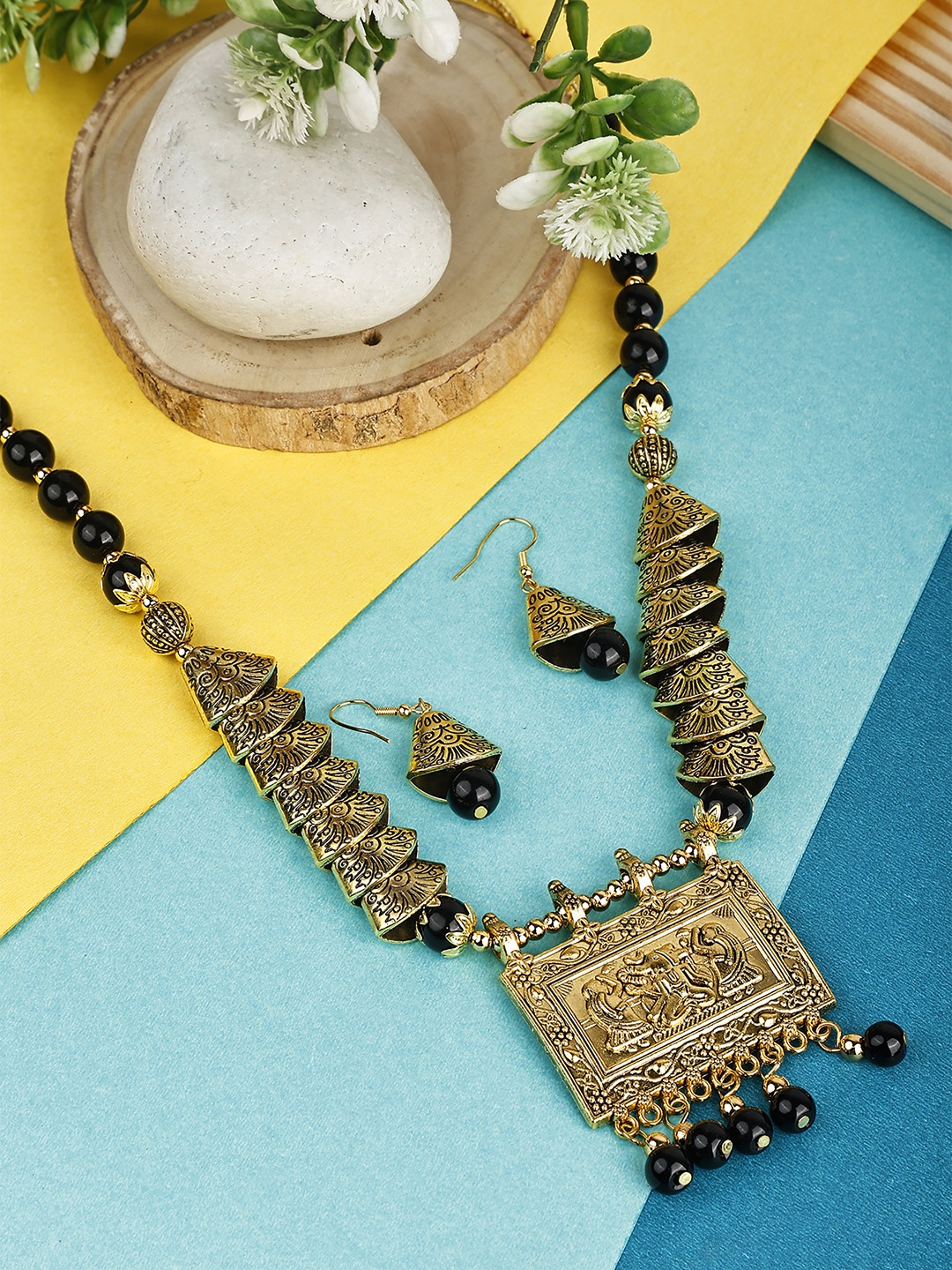 

SUNHARI Pearls Beaded Jewellery Set, Gold