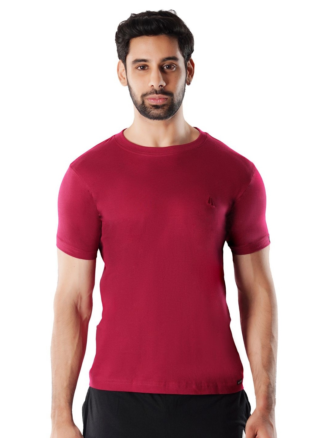 

Crusoe Men Solid Round Neck Cotton T-shirt, Maroon