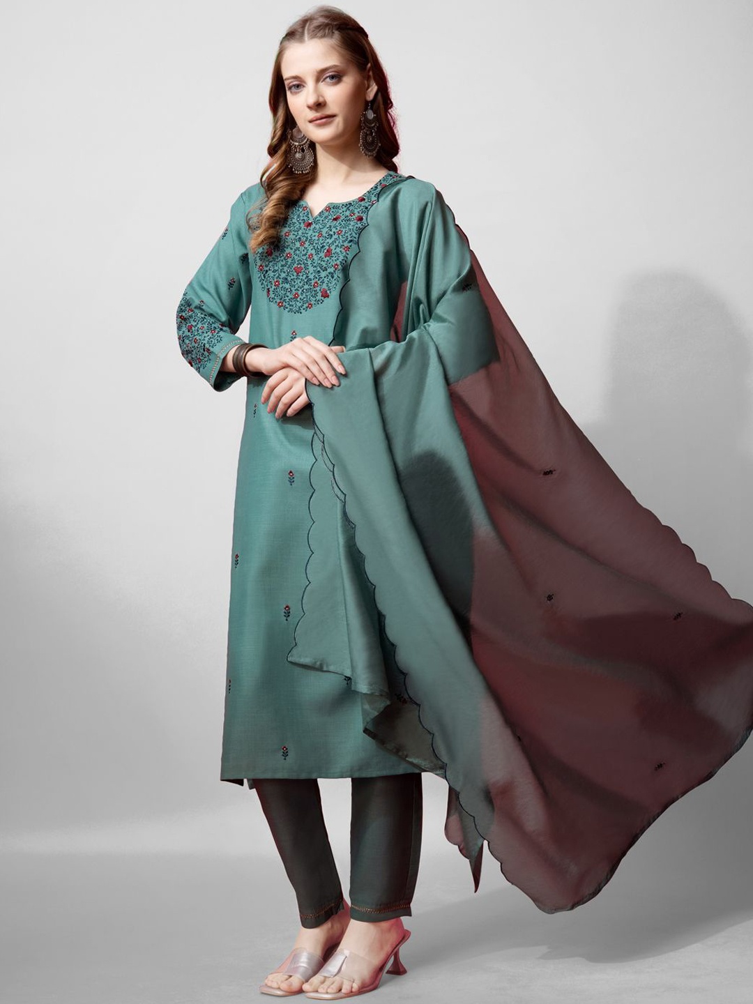 

BERISTON Ethnic Motifs Embroidered Regular Straight Kurta with Trousers & Dupatta, Teal