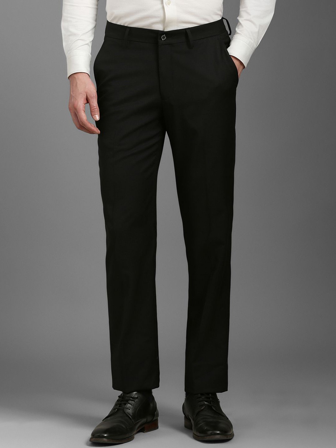 

Louis Philippe Men Slim Fit Formal Trousers, Black