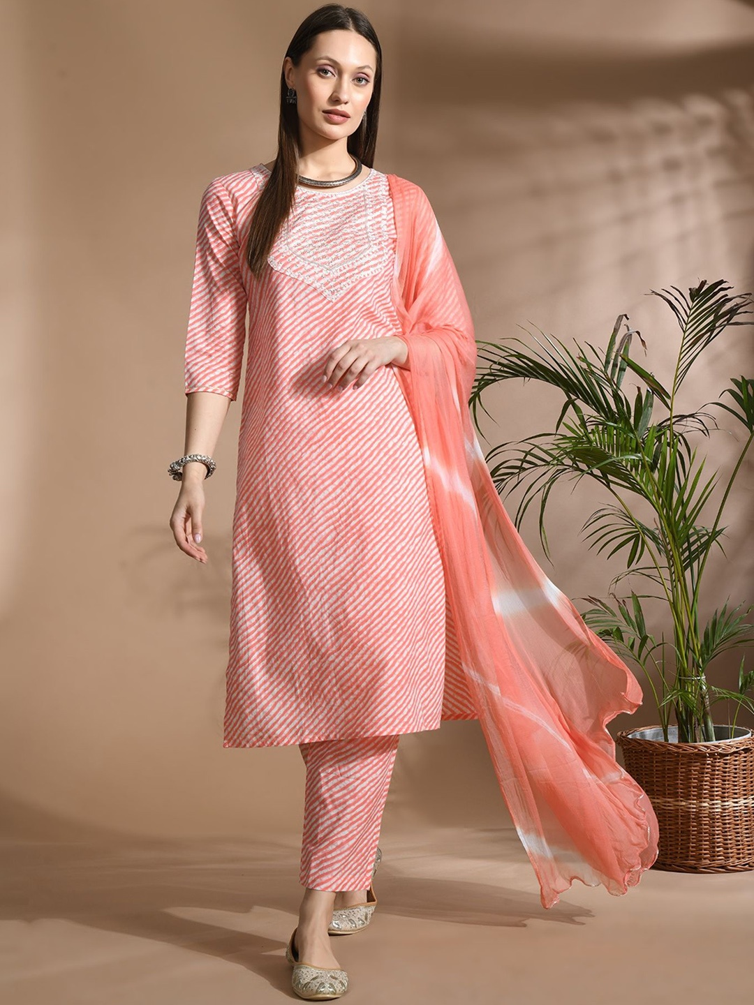 

AAYUMI Leheriya Printed Round Neck Pure Cotton Straight Kurta With Trousers & Dupatta, Pink