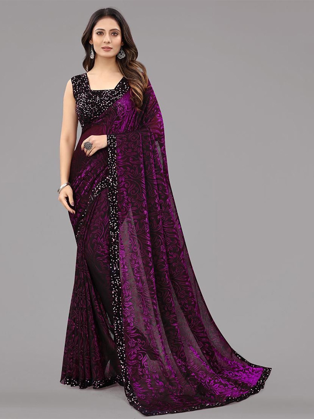 

VRAGI Woven Design Sequinned Maheshwari Saree, Purple