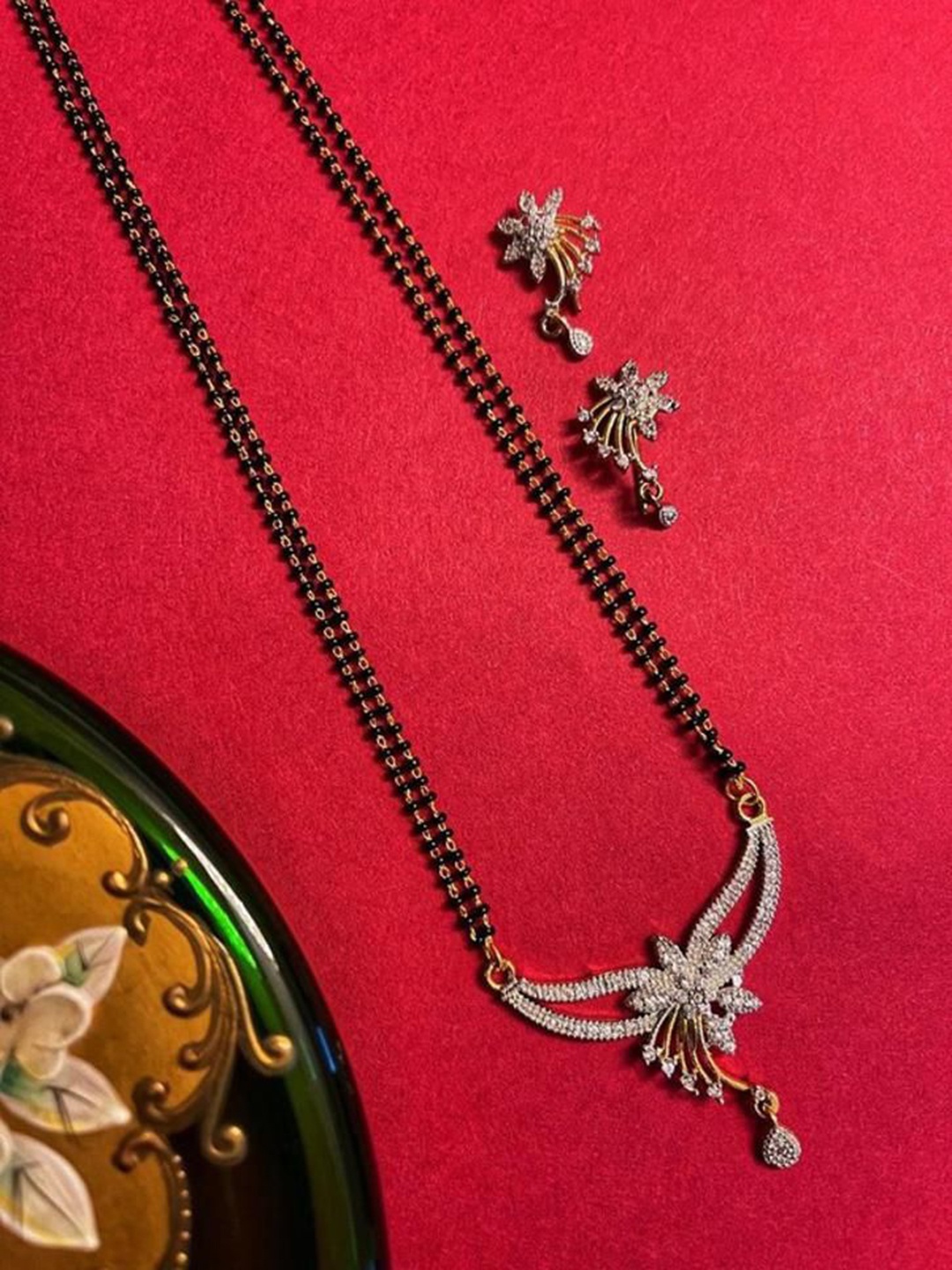 

SUNHARI Gold-Plated Mangalsutra