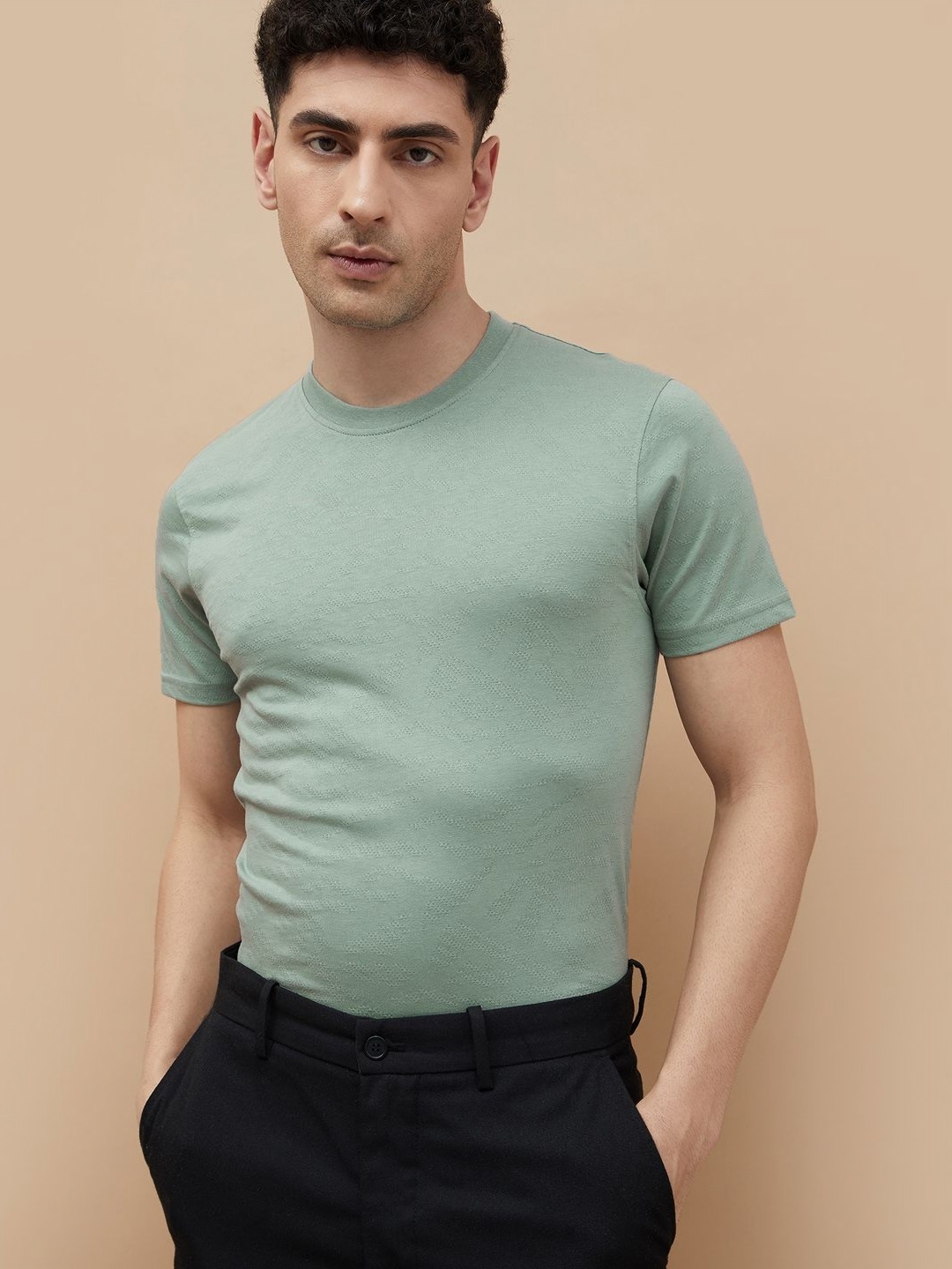 

CODE by Lifestyle Men Solid Round Neck Cotton T-shirt, Grey
