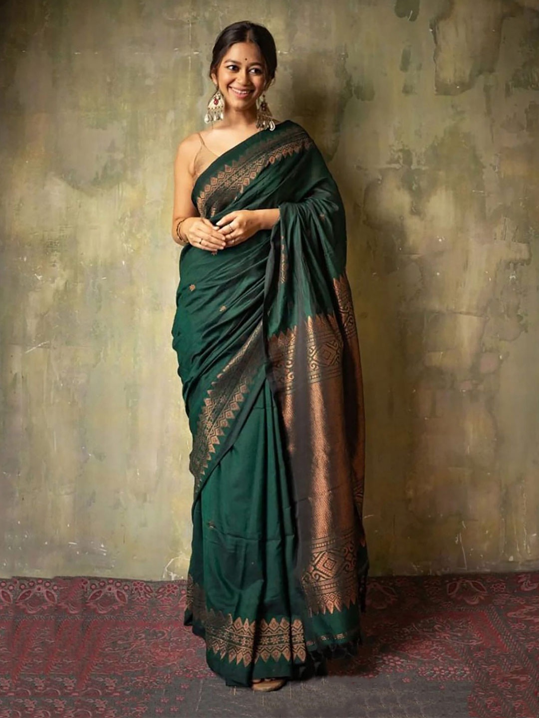 

Anjaneya Sarees Ethnic Motifs Woven Design Zari Banarasi Saree, Green