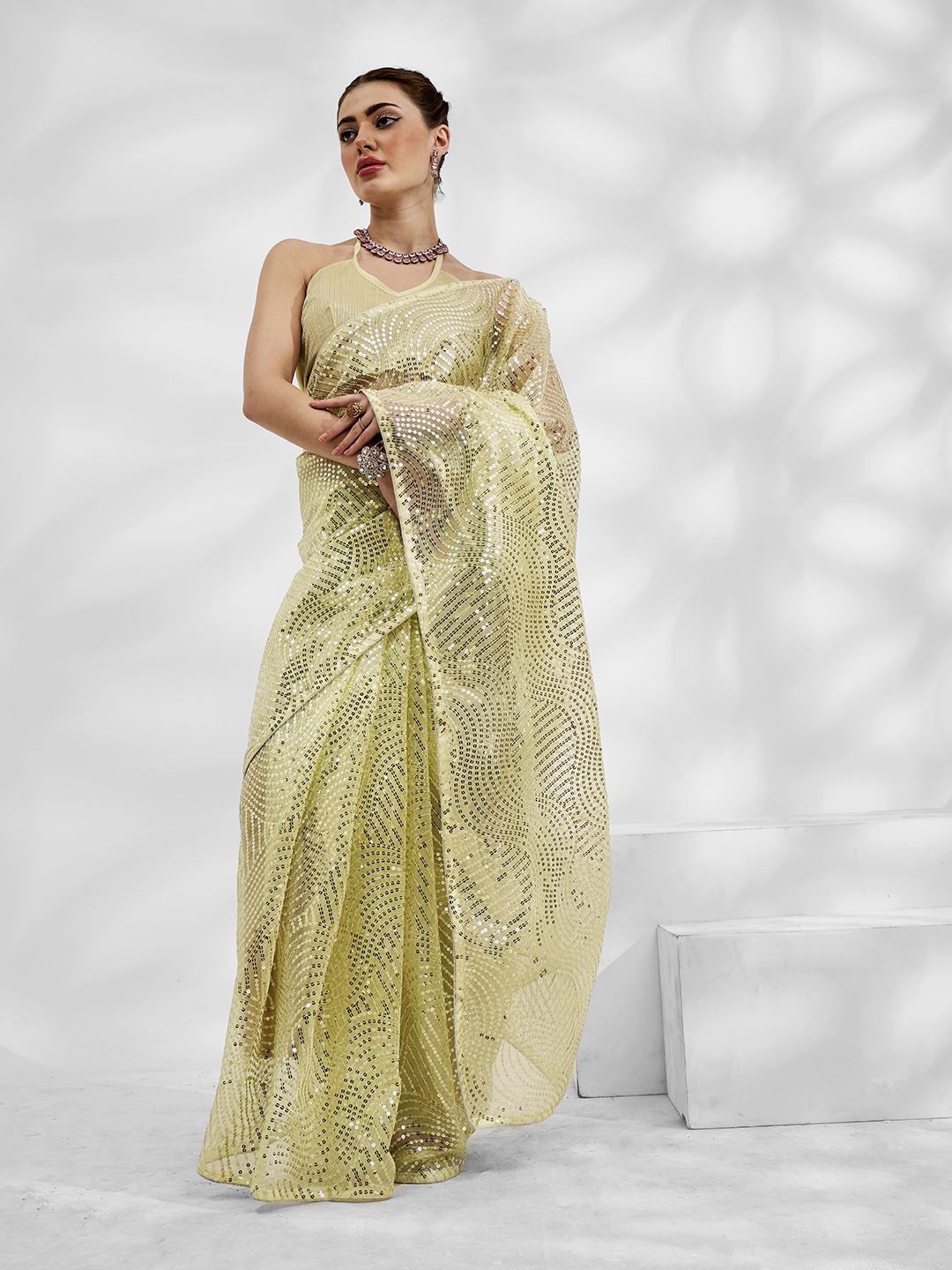 

KSM PRINTS Embellished Sequinned Net Saree, Green