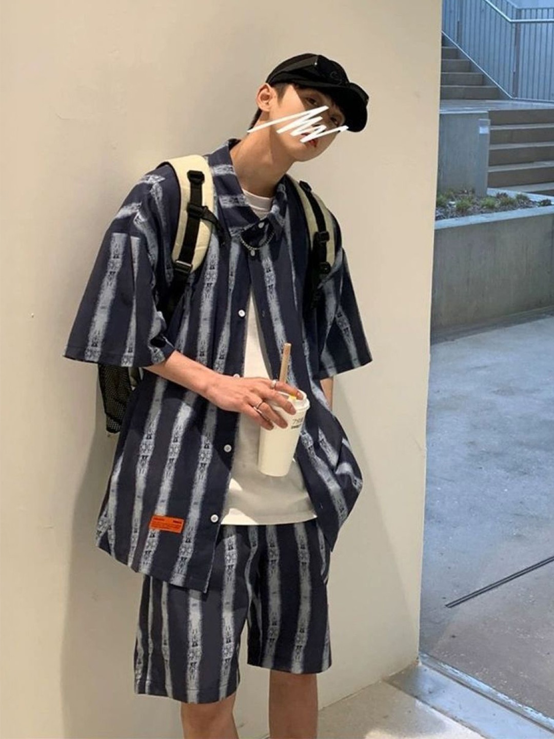 

HERE&NOW Men Original Oversized Fit Vertical Striped Casual Shirt, Navy blue