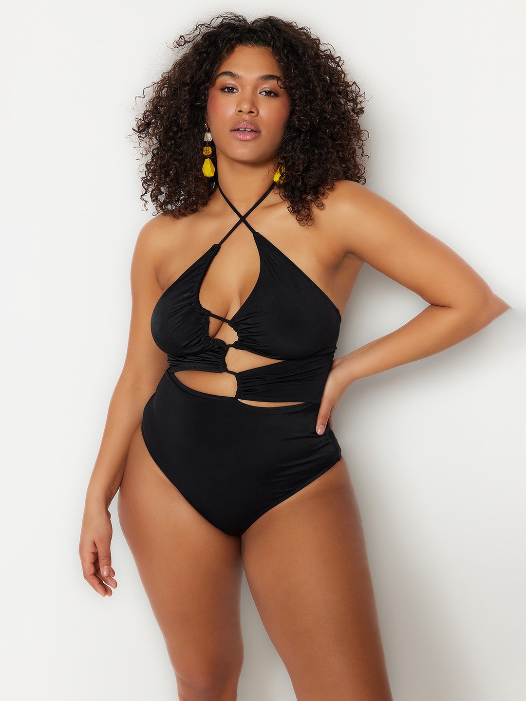 

Trendyol Halter Neck Sleeveless Bodysuit, Black