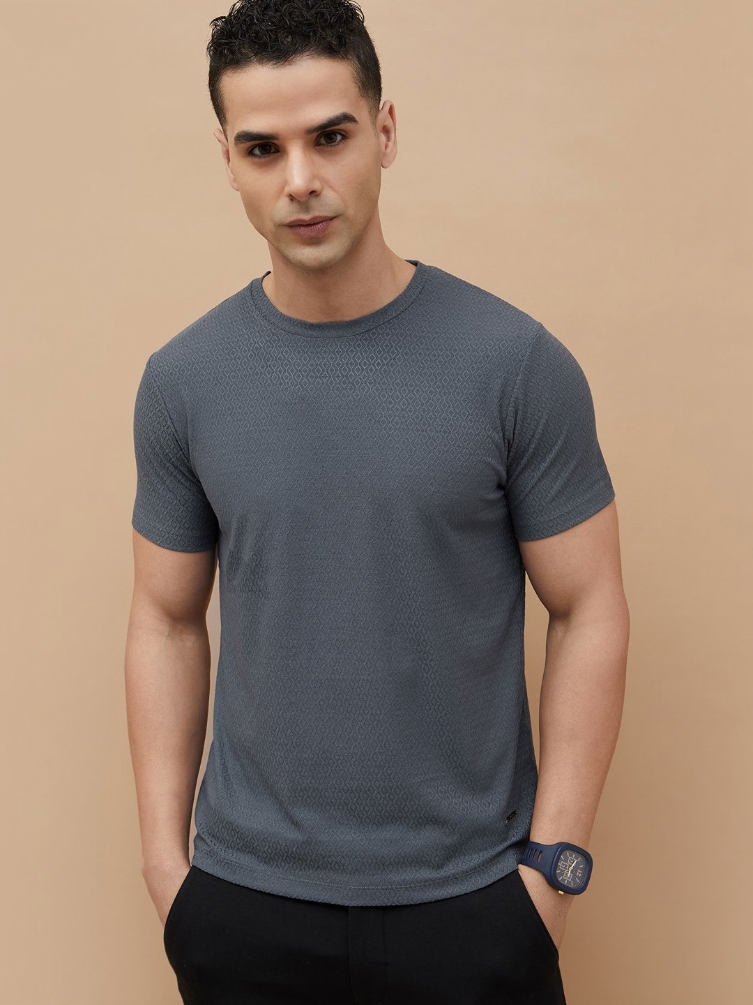 

CODE by Lifestyle Men Self Design Round Neck Linen T-shirt, Grey