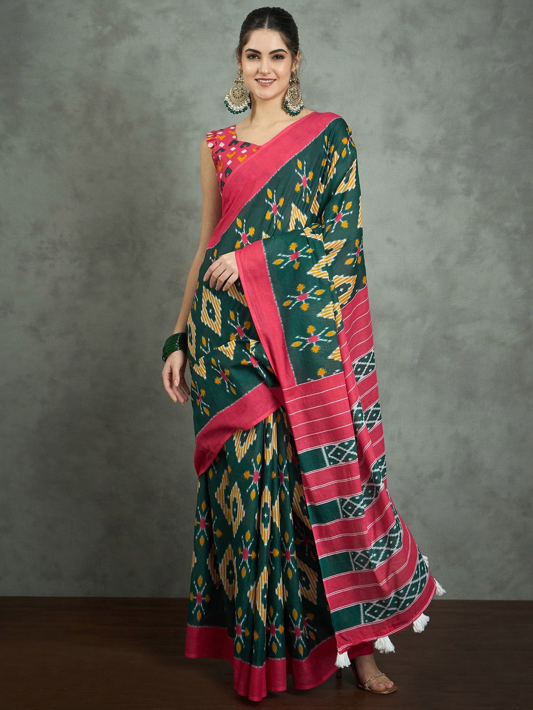 

Mitera Bagh Printed Ikat Saree, Green