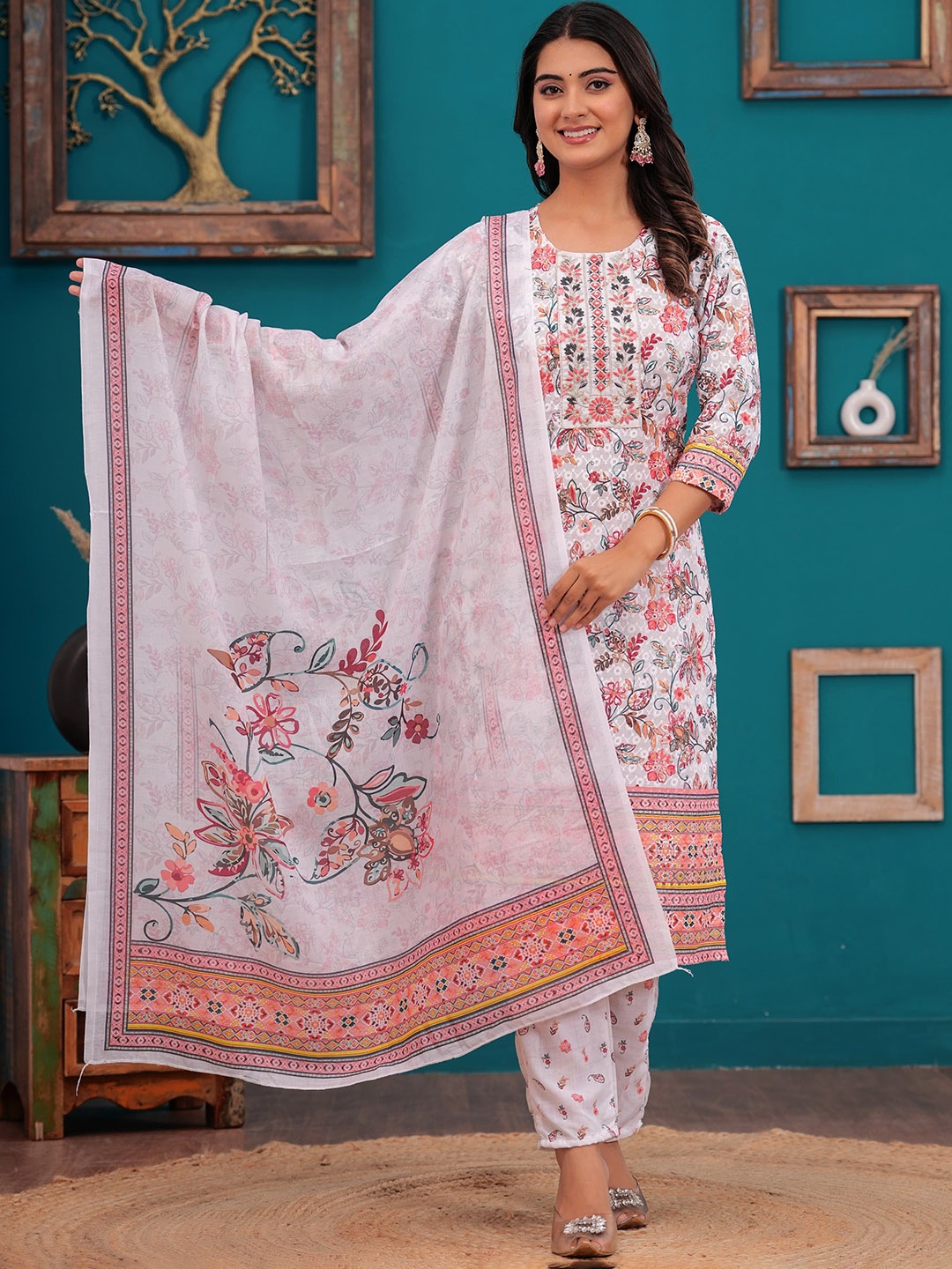 

MILAAV Women Floral Embroidered Regular Pure Cotton Kurta with Trousers & With Dupatta, White