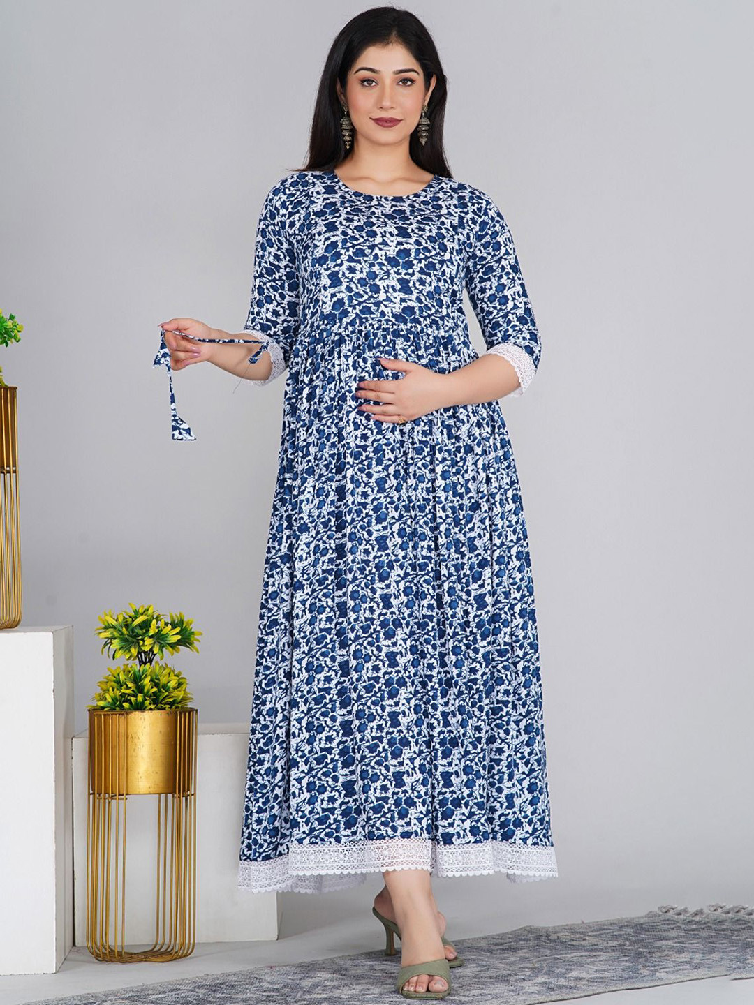 

outfit 4 you Women Printed Thread Work Kurta, Blue