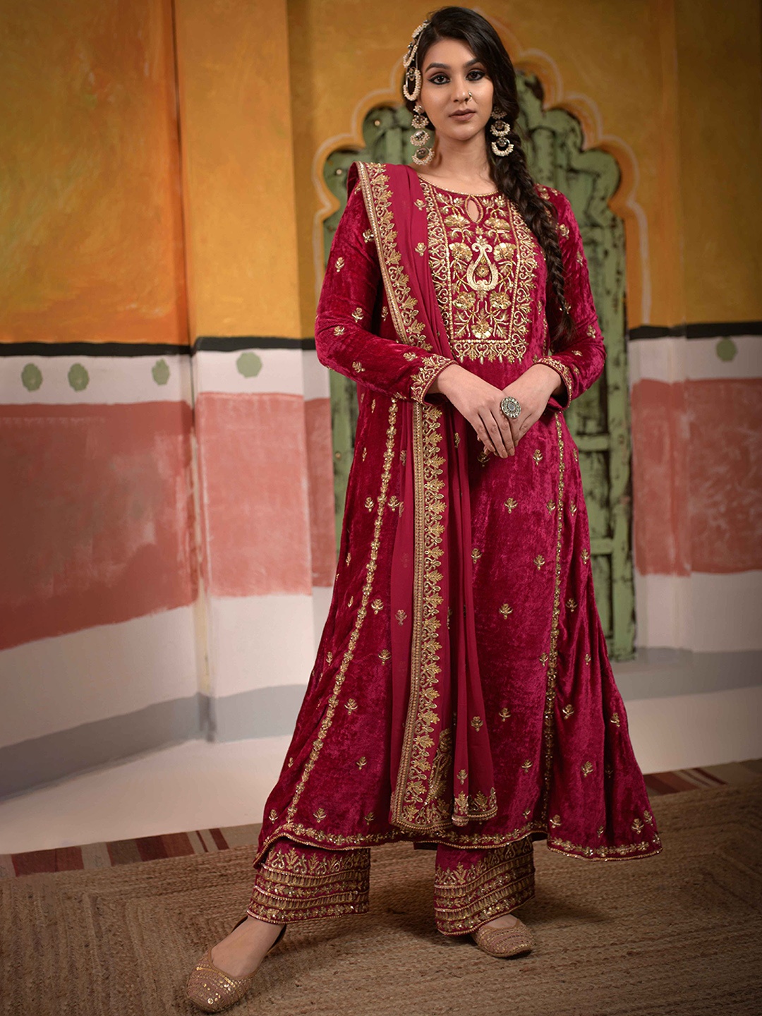 

The Front Row Embroidered Regular Beads and Stones Velvet Kurta with Palazzos & Dupatta, Pink