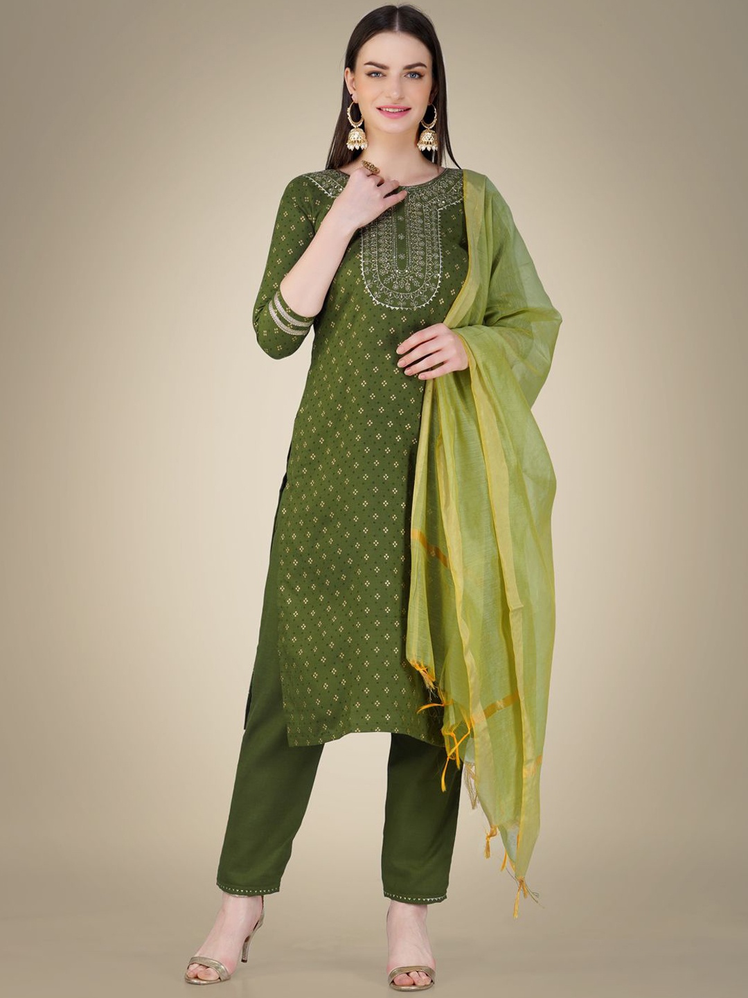 

BERISTON Ethnic Motifs Embroidered Regular Straight Kurta with Trousers & Dupatta, Green