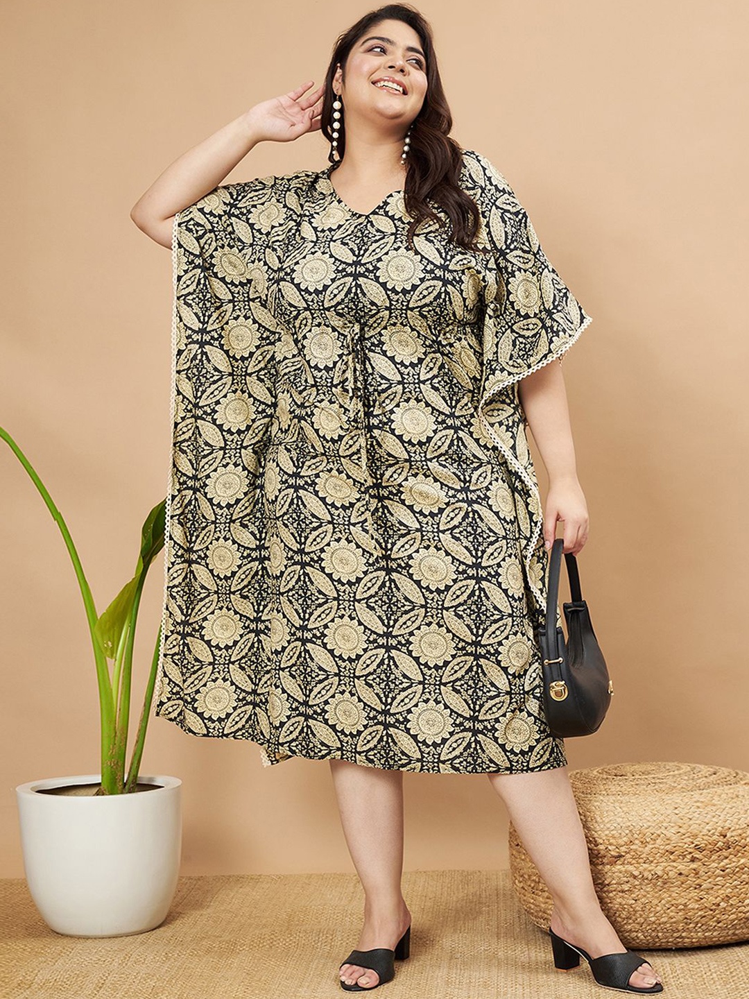 

MOOBA Print Kimono Sleeve Fit & Flare Dress, Black