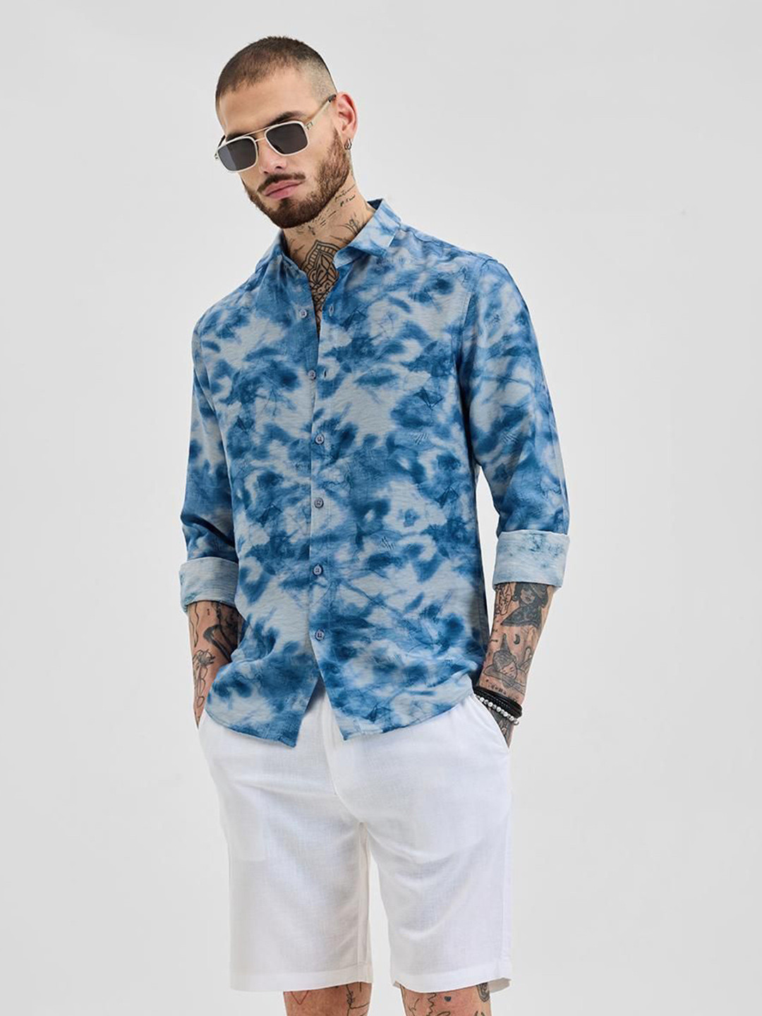 

Snitch Men Smart Spread Collar Abstract Printed Casual Shirt, Blue