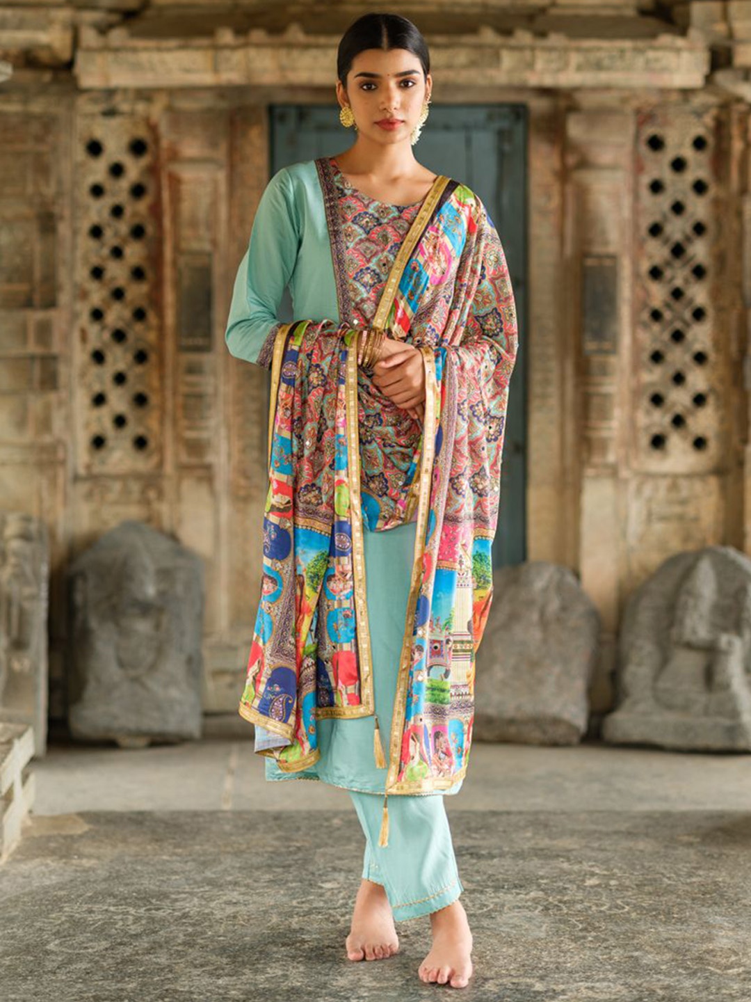 

Hassu's Women Printed Regular Chanderi Silk Kurta with Trousers & With Dupatta, Blue