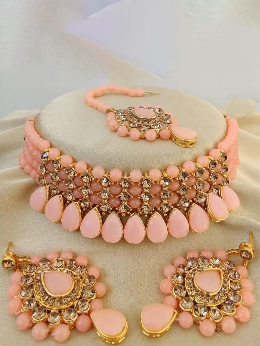 

JMBW INTERNATIONAL Gold-Plated Artificial Stones And Beads Jewellery Set