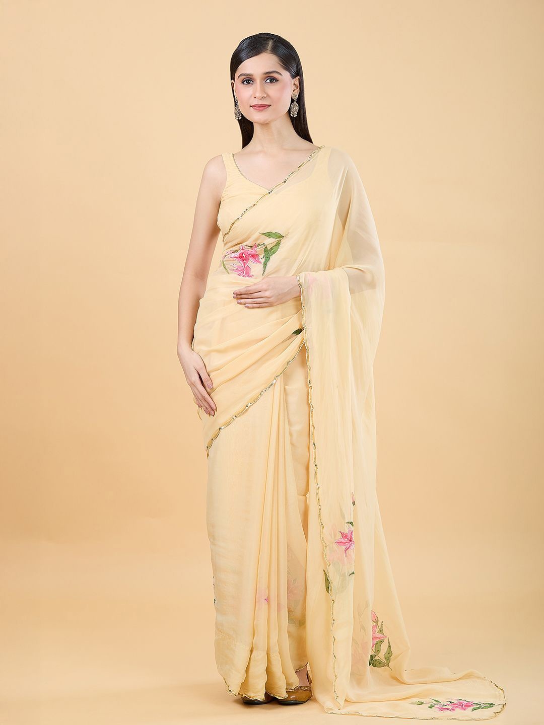 

Samyukta Singhania Floral Printed Sequinned Organza Saree, Yellow