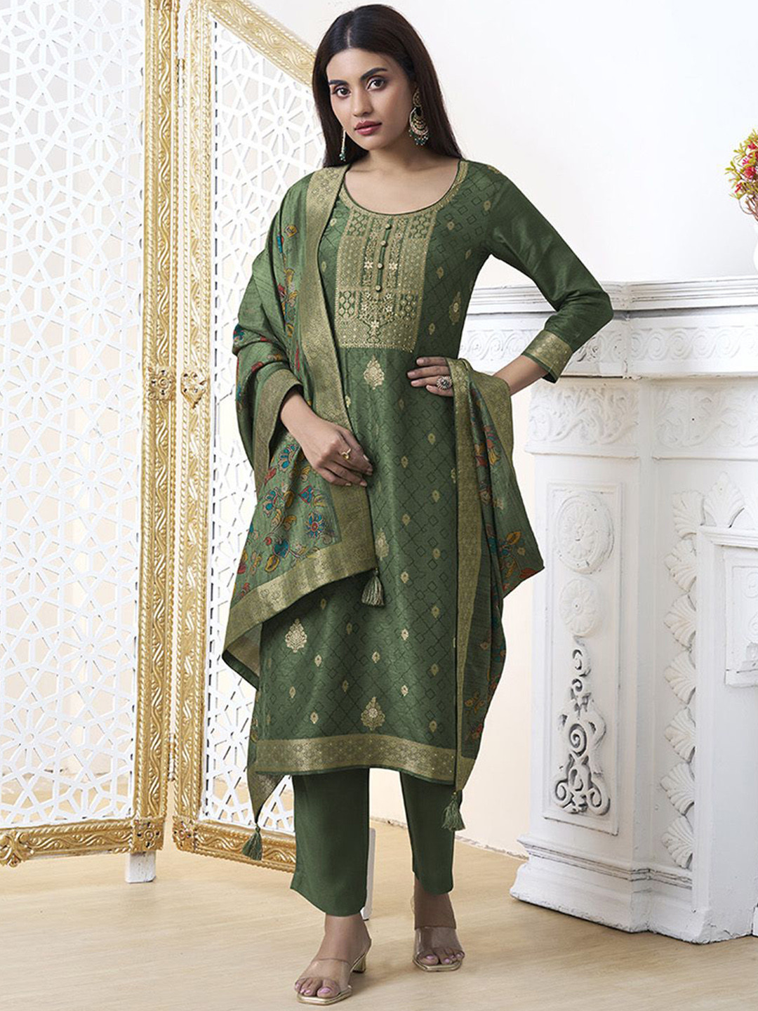 

Seerat Ethnic Motifs Woven Design Round Neck Regular Pure Silk Kurta & Trouser & Dupatta, Olive