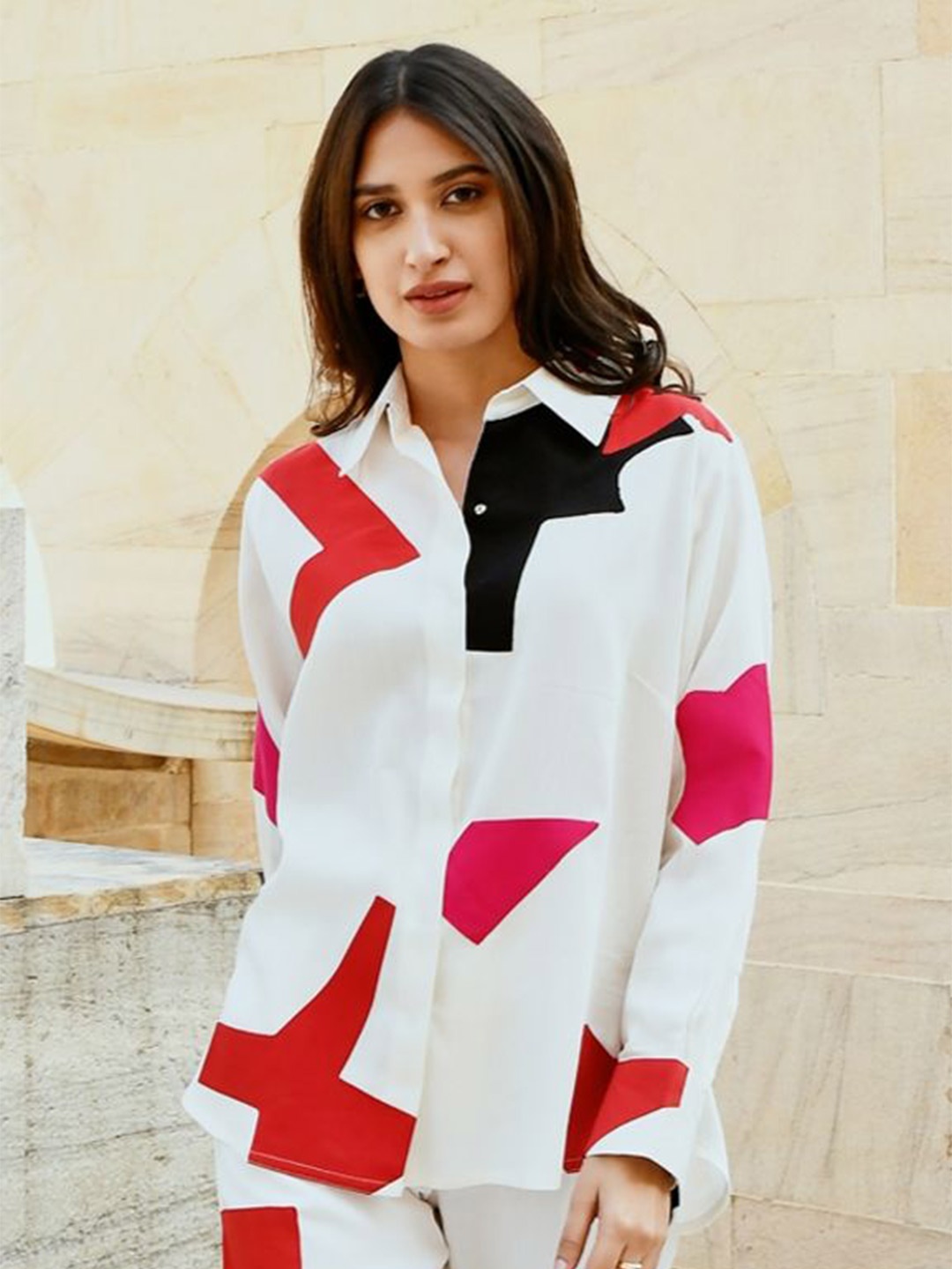 

Gulaal Women Comfort Spread Collar Abstract Printed Cotton Casual Shirt, White