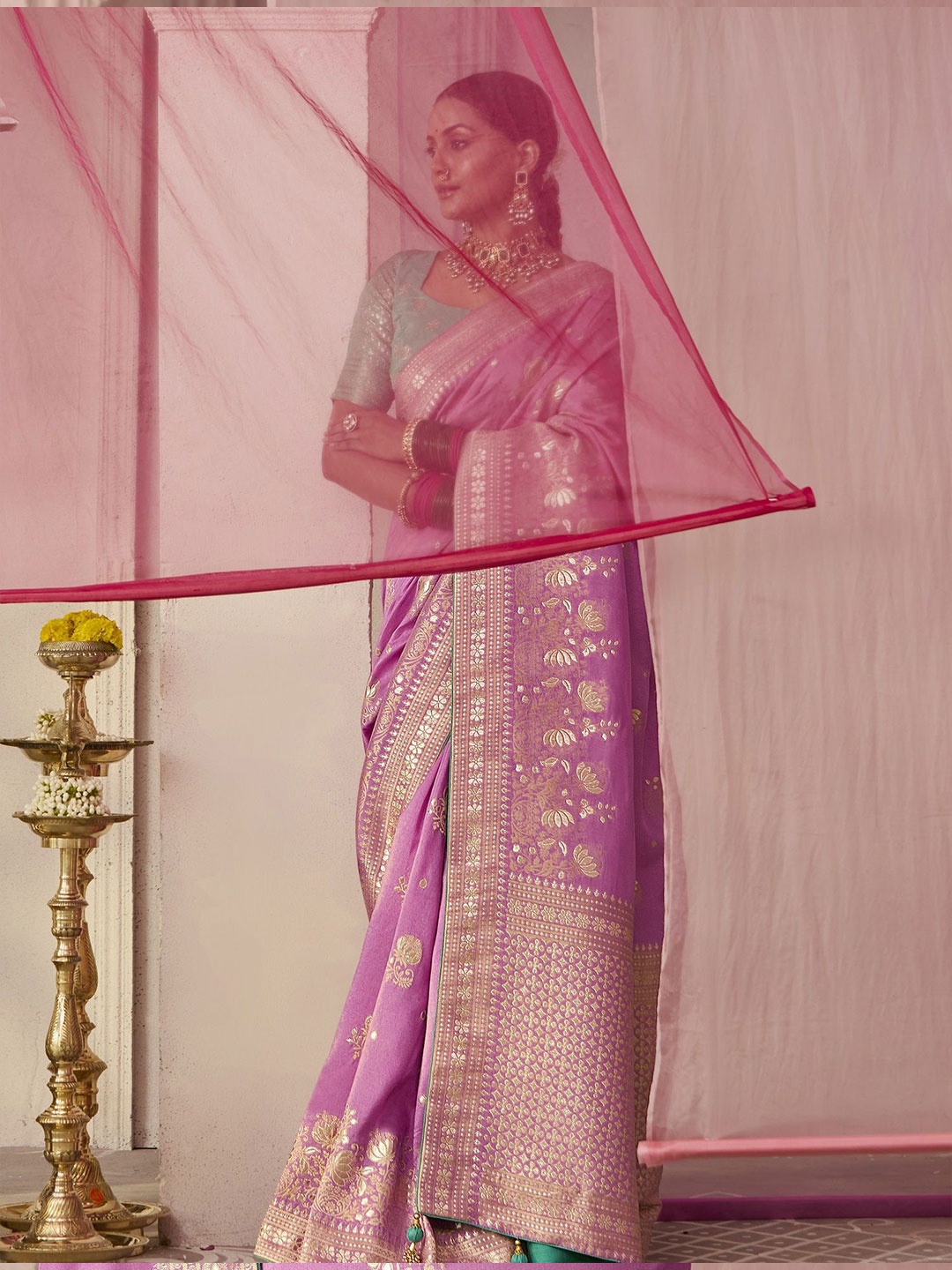 

MAHALASA Woven Design Pure Silk Banarasi Saree, Pink