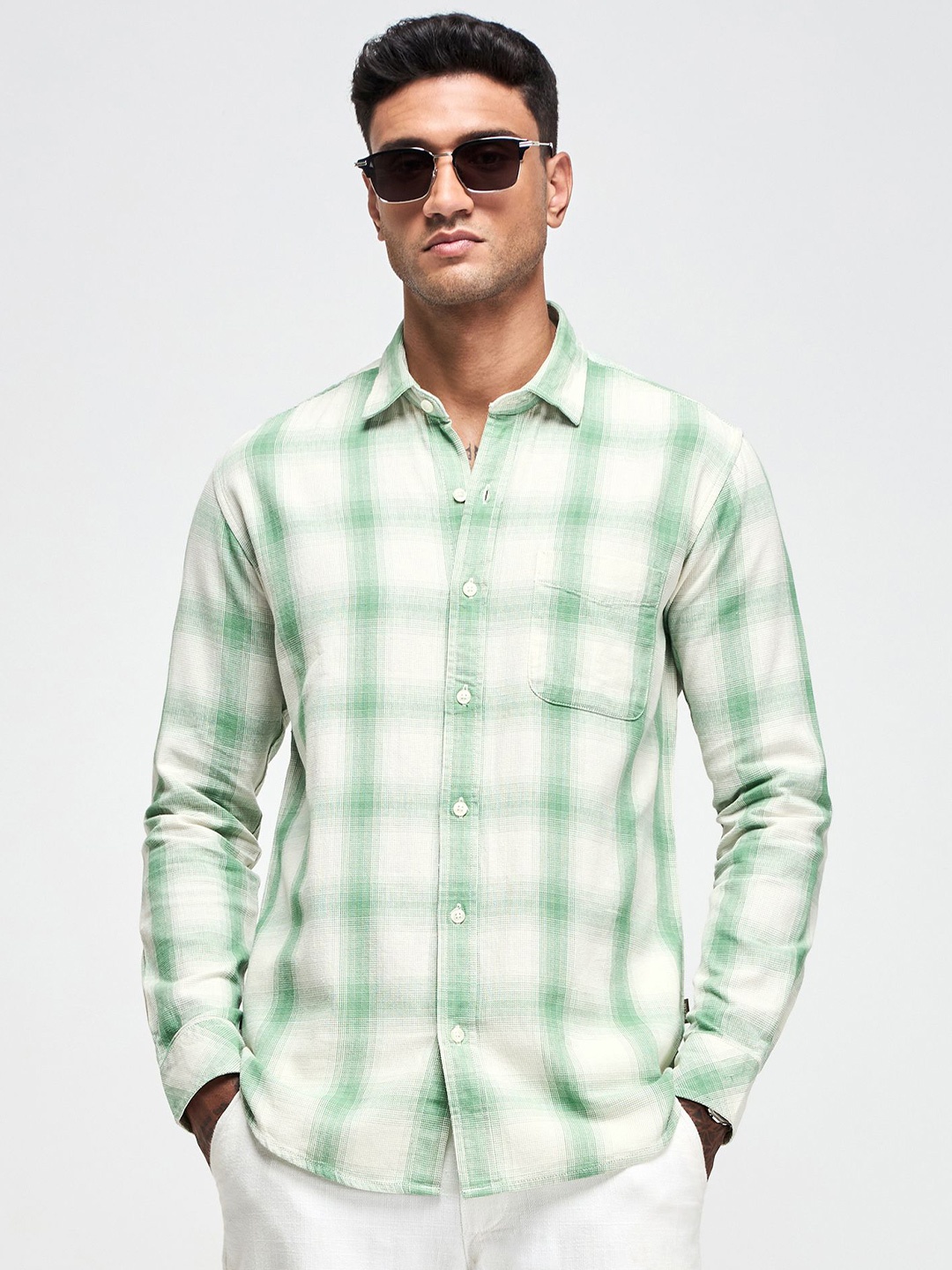 

Red Flame Men Spread Collar Checked Cotton Casual Shirt, Green