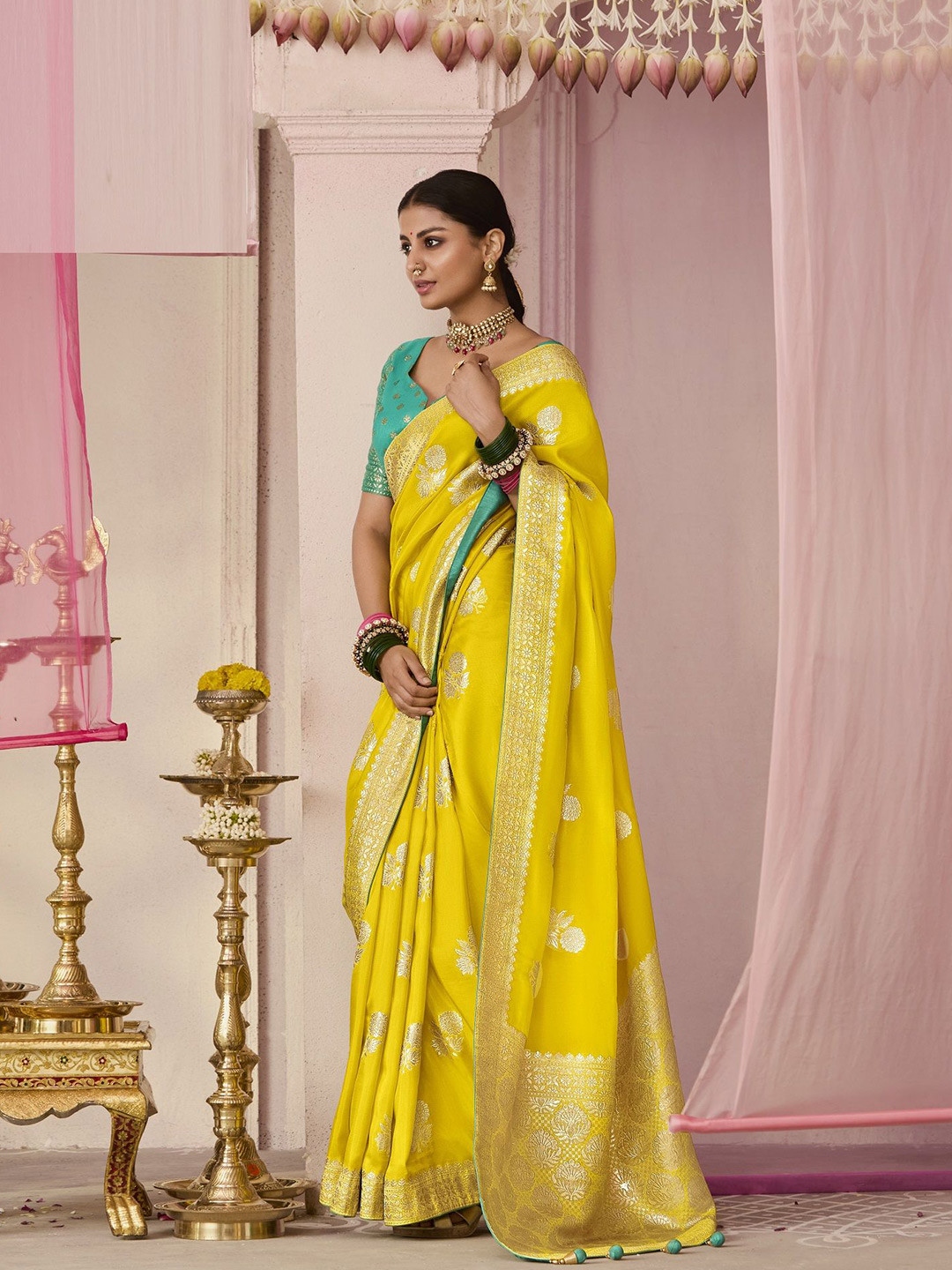 

MAHALASA Woven Design Zari Pure Silk Banarasi Saree, Yellow