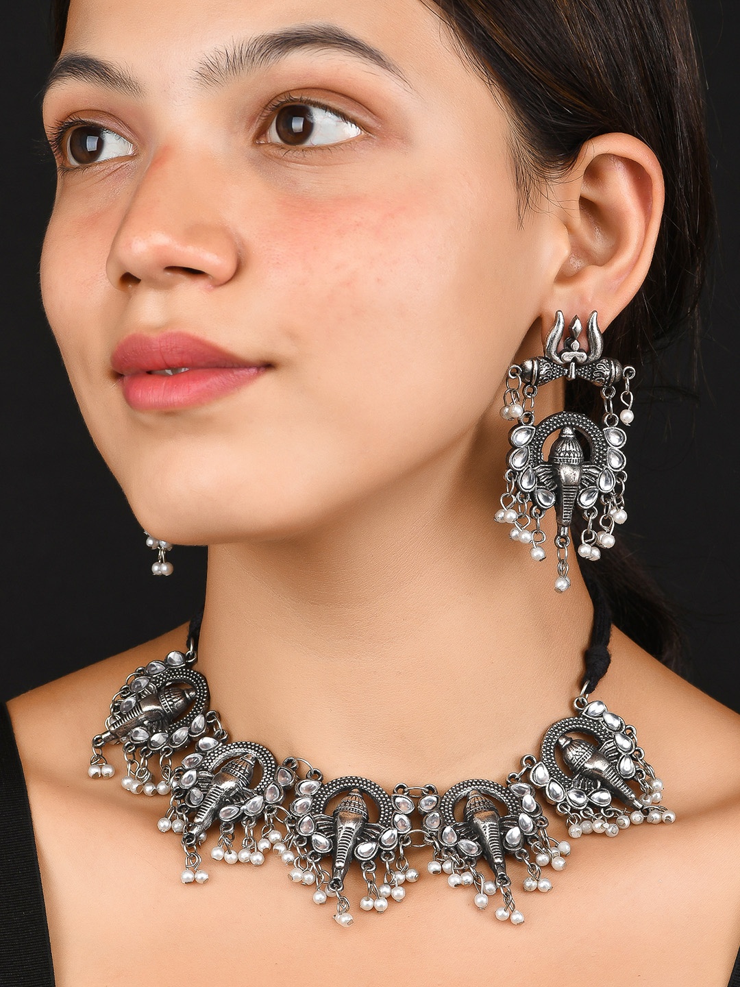 

SUNHARI Silver-plated Stone Studded & Beaded Oxidised Jewellery Set, Black