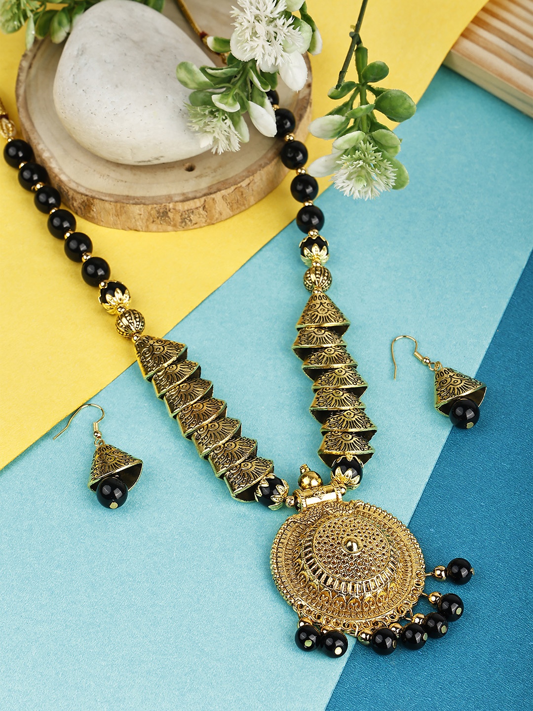 

SUNHARI Artificial Beads Beaded Jewellery Set, Gold