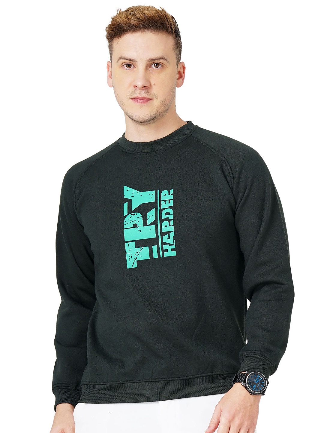 

Chanda Khuba Men Sweatshirt, Green