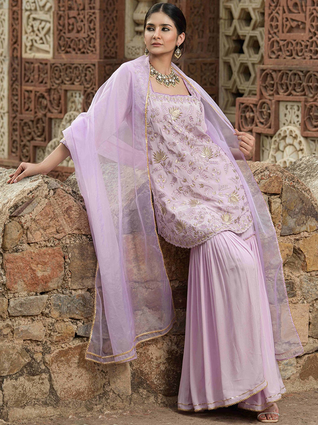 

The Front Row Women Embroidered Thread Work Pure Silk Kurti with Sharara & With Dupatta, Lavender