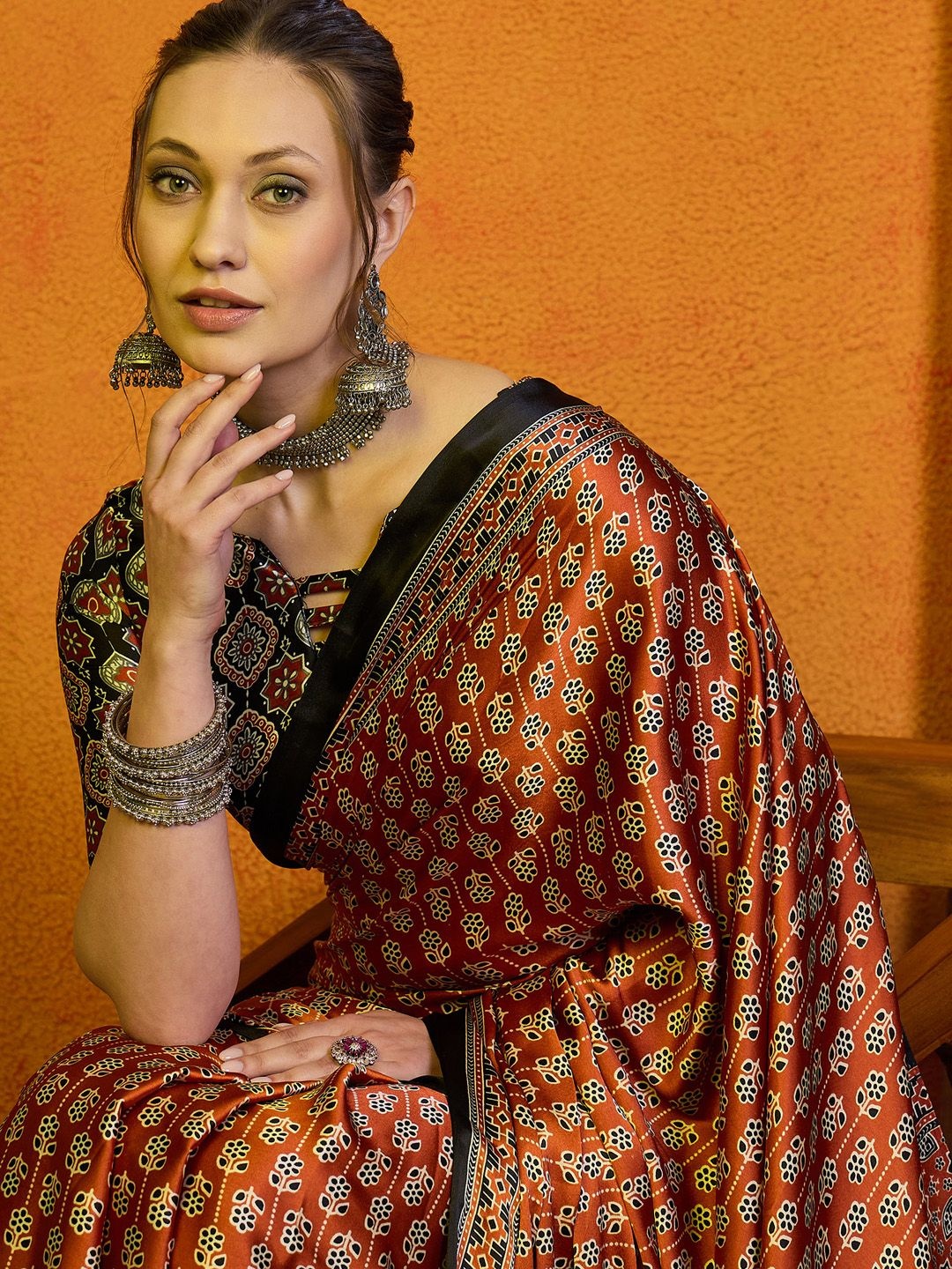 

Sangria Women Rust Satin Block Printed Saree With Blouse Piece, Orange