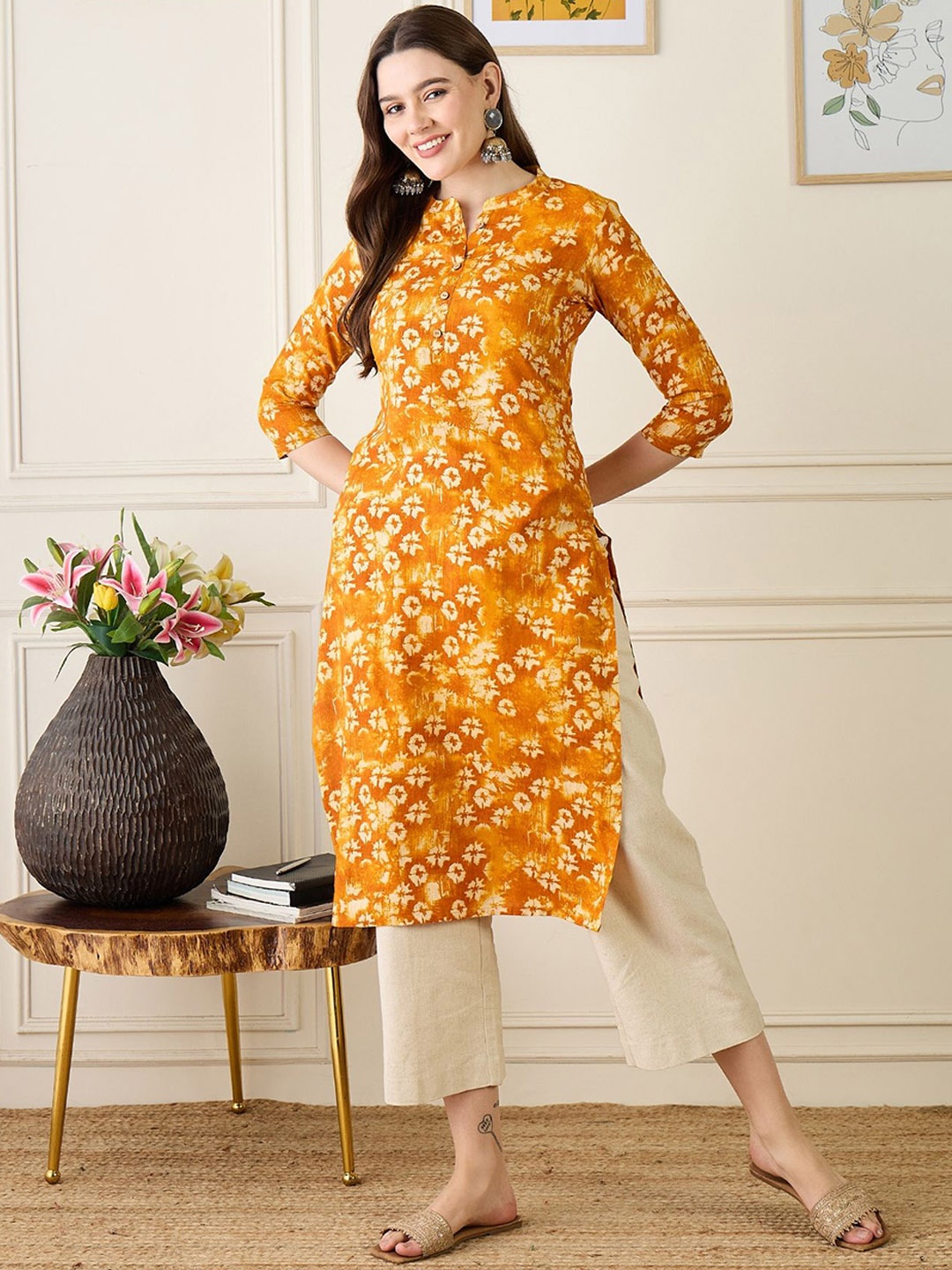 

Anouk Women Floral Printed Kurta, Mustard