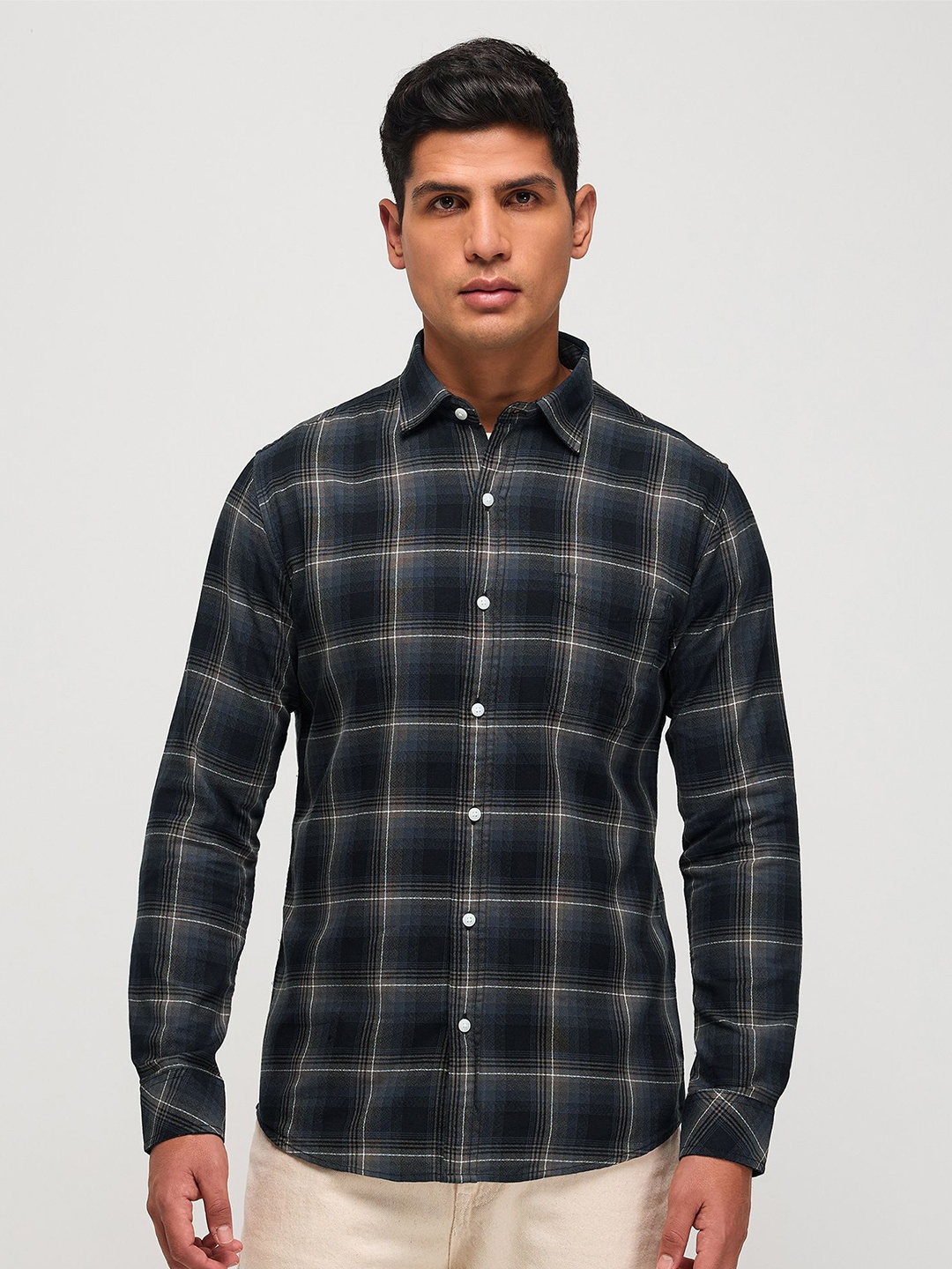 

Red Flame Men Spread Collar Tartan Checked Cotton Casual Shirt, Grey