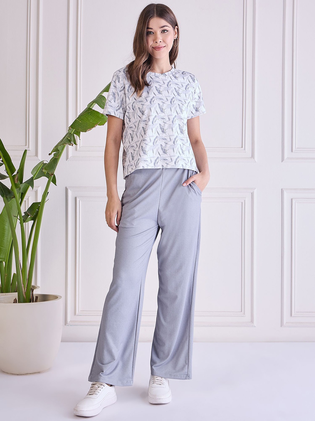 

WESTHOOD Printed Round Neck Short Sleeves T-Shirt With Trouser, Grey
