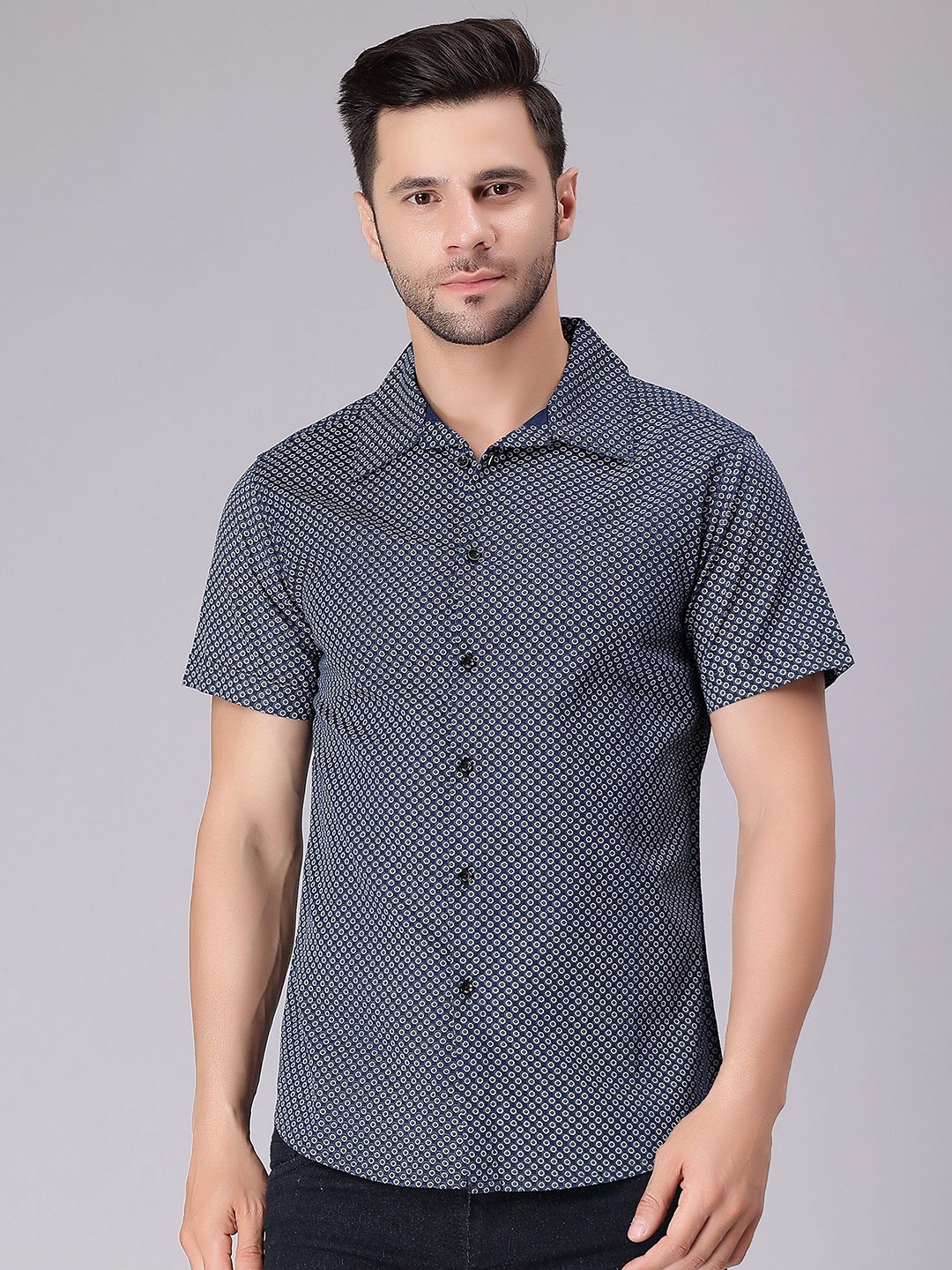 

HERE&NOW Men Comfort Spread Collar Geometric Printed Cotton Casual Shirt, Navy blue