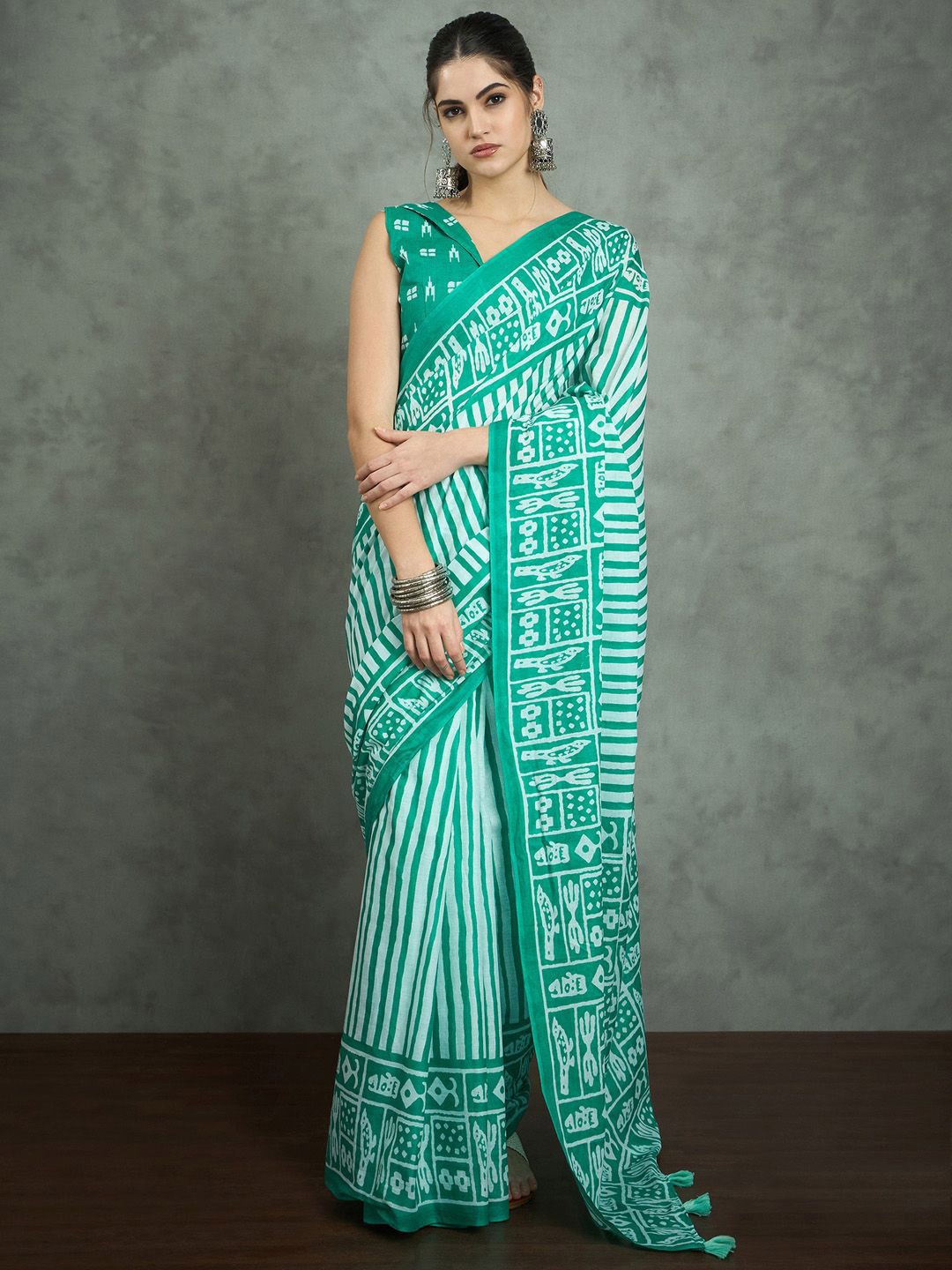 

Mitera Striped Daily Wear Saree, Turquoise blue