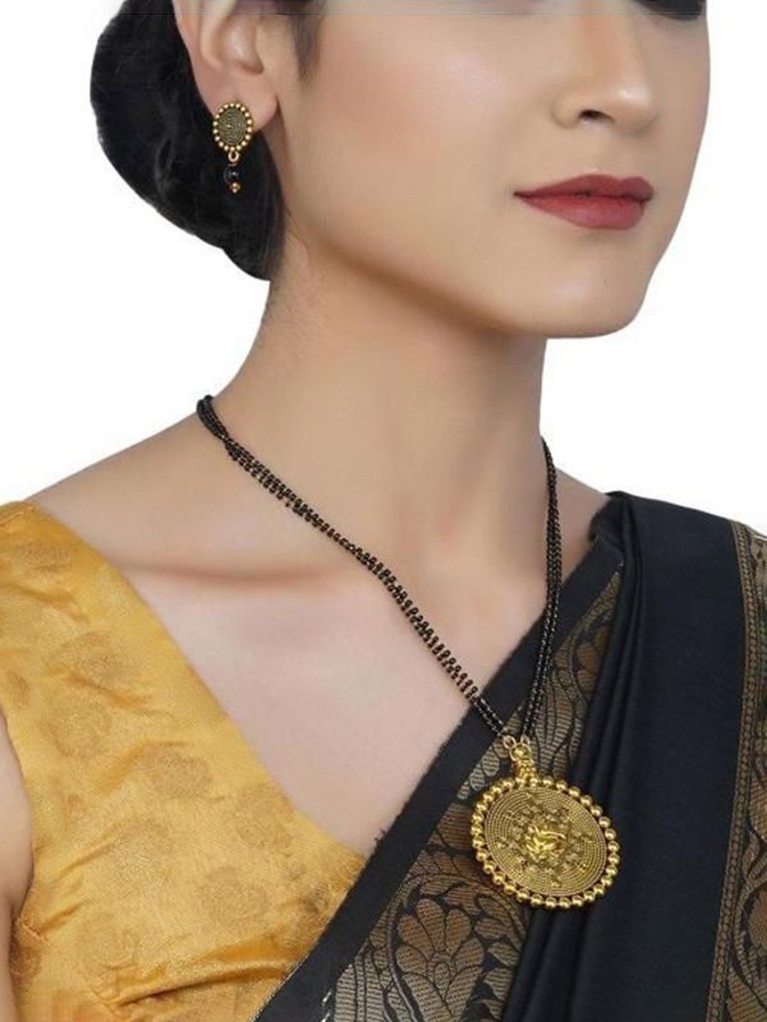 

SUNHARI Gold-Plated Artificial Beads Mangalsutra