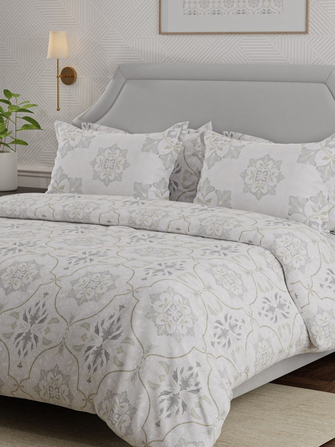 

Boutique Living India Grey Ethnic Motifs 600 TC Cotton King Bedsheet Set 2.74 m x 2.74 m