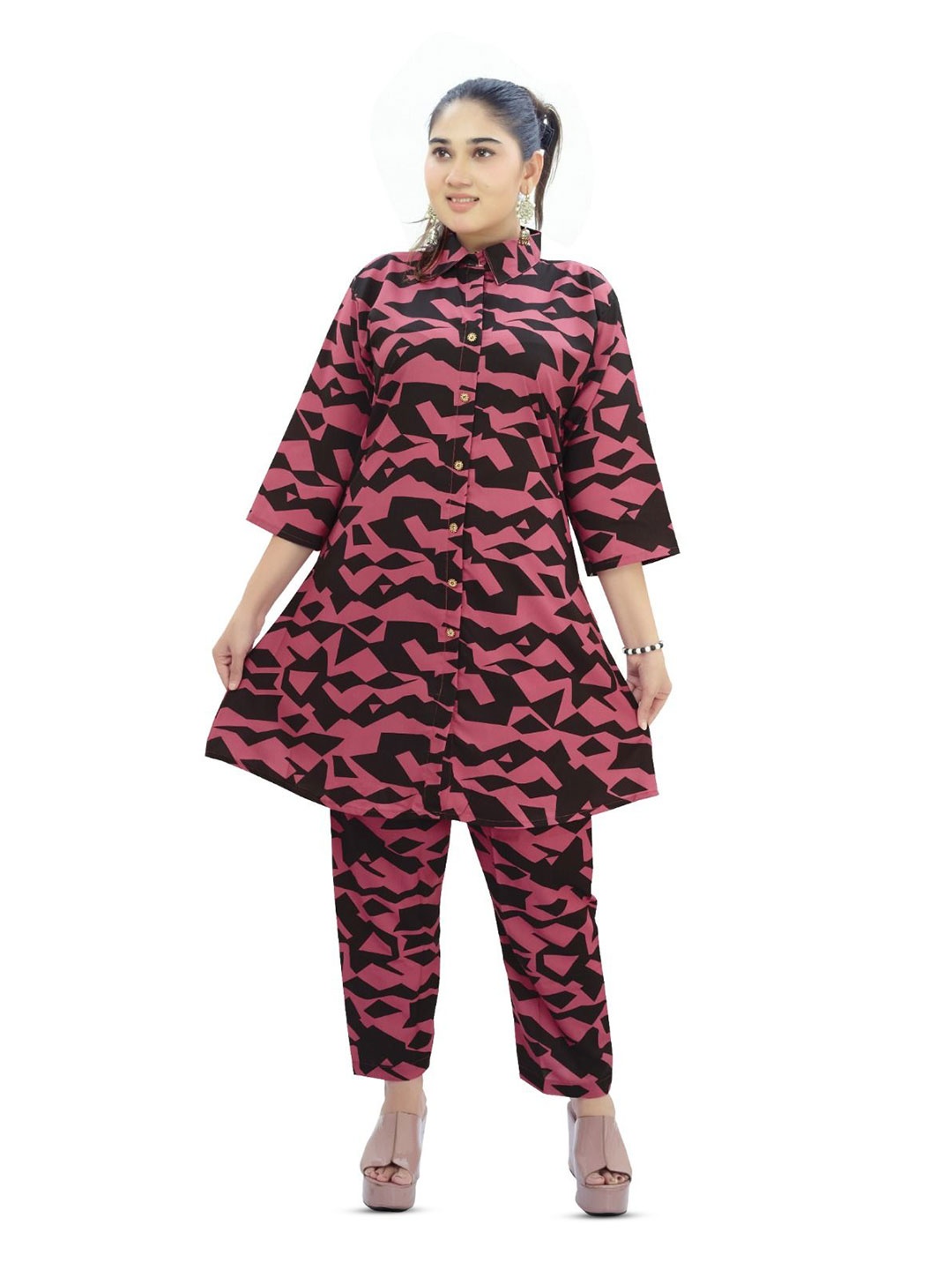 

Ayukti Printed Shirt Collar Three-Quarter Sleeves Pure Cotton Shirt With Trouser, Pink