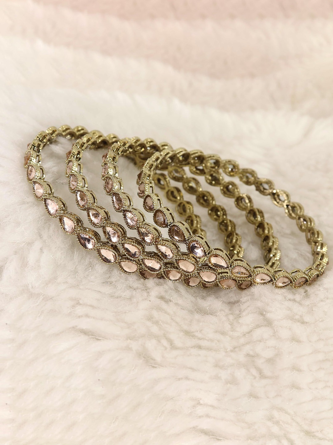 

ZULKA Set of 4 Kundan Work Metal Bangles, Metallic