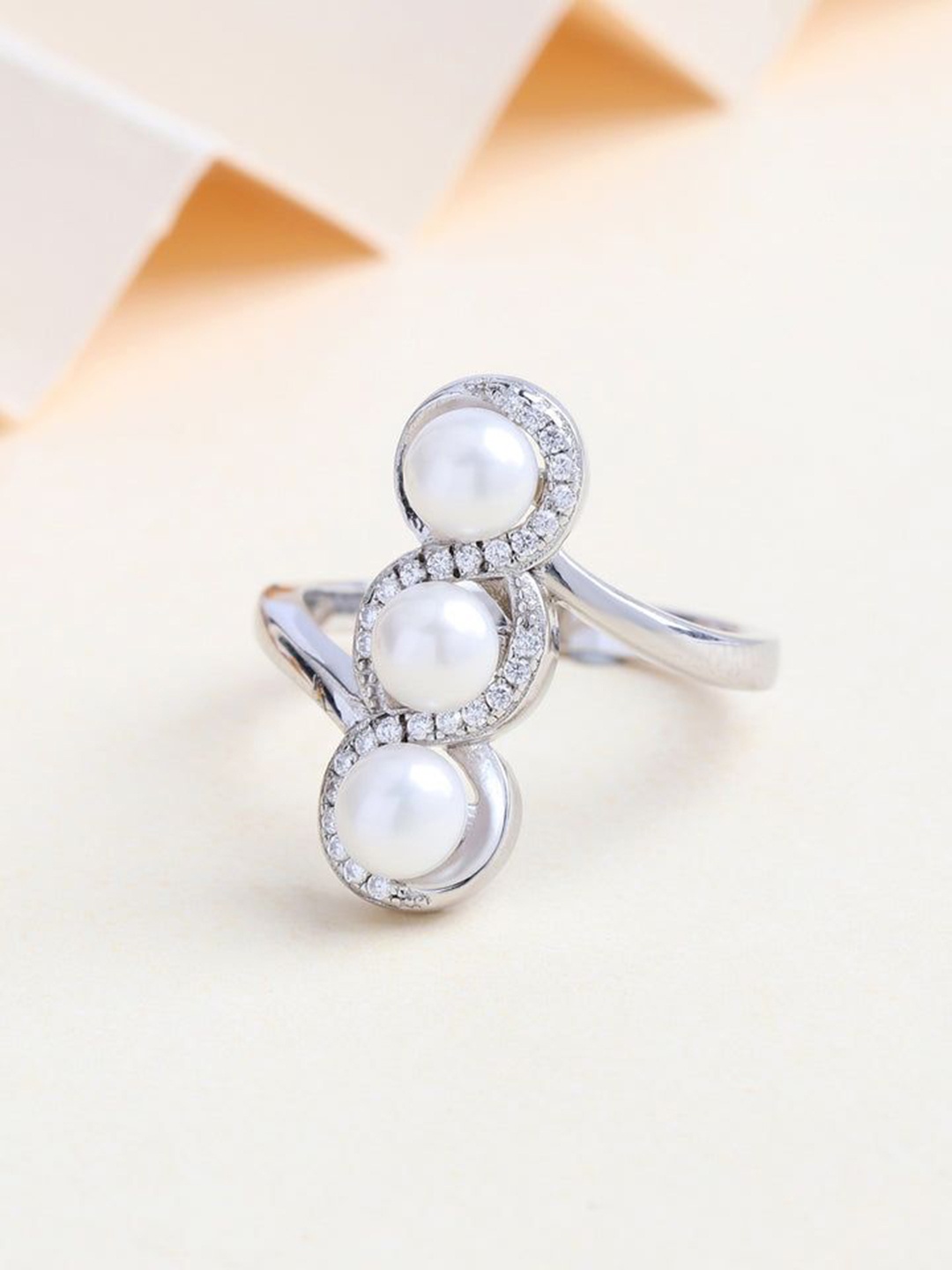 

Ornate Jewels 925 Silver Stone-Studded & Beaded Freshwater Finger Ring