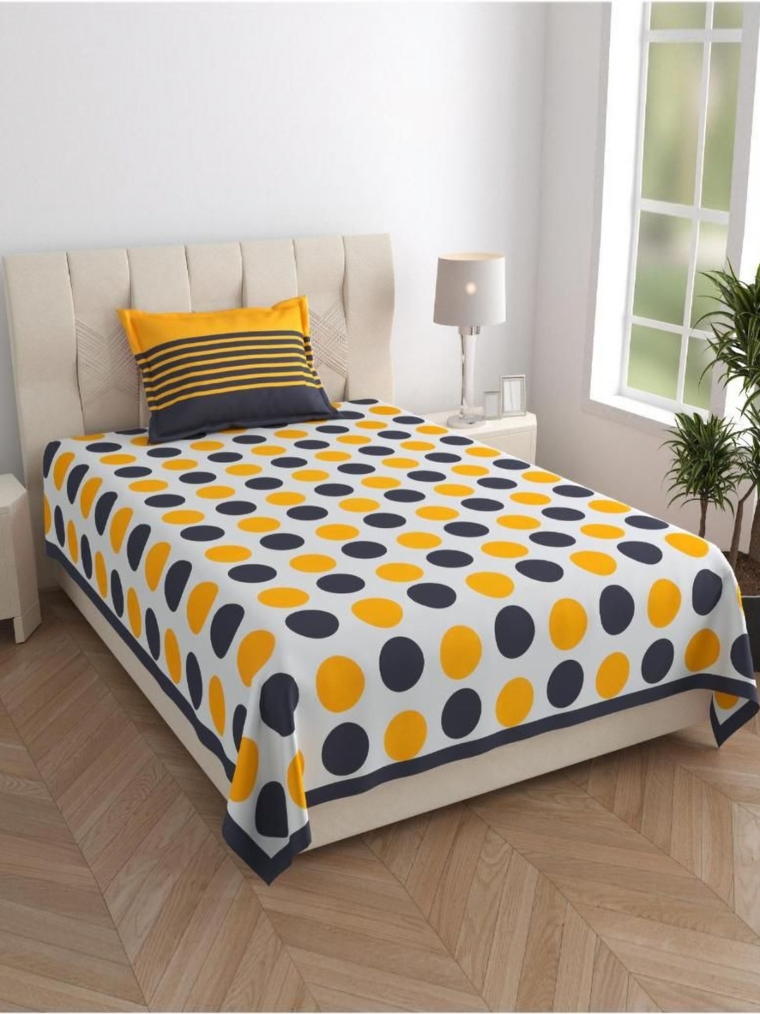 

UNIQCHOICE Yellow & White Geometric 120 TC Cotton Single Bedsheet Set-2.25 m x 1.50 m