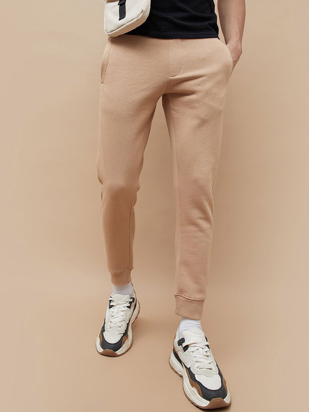 

Fame Forever by Lifestyle Men Slim-Fit Mid-Ride Joggers, Beige