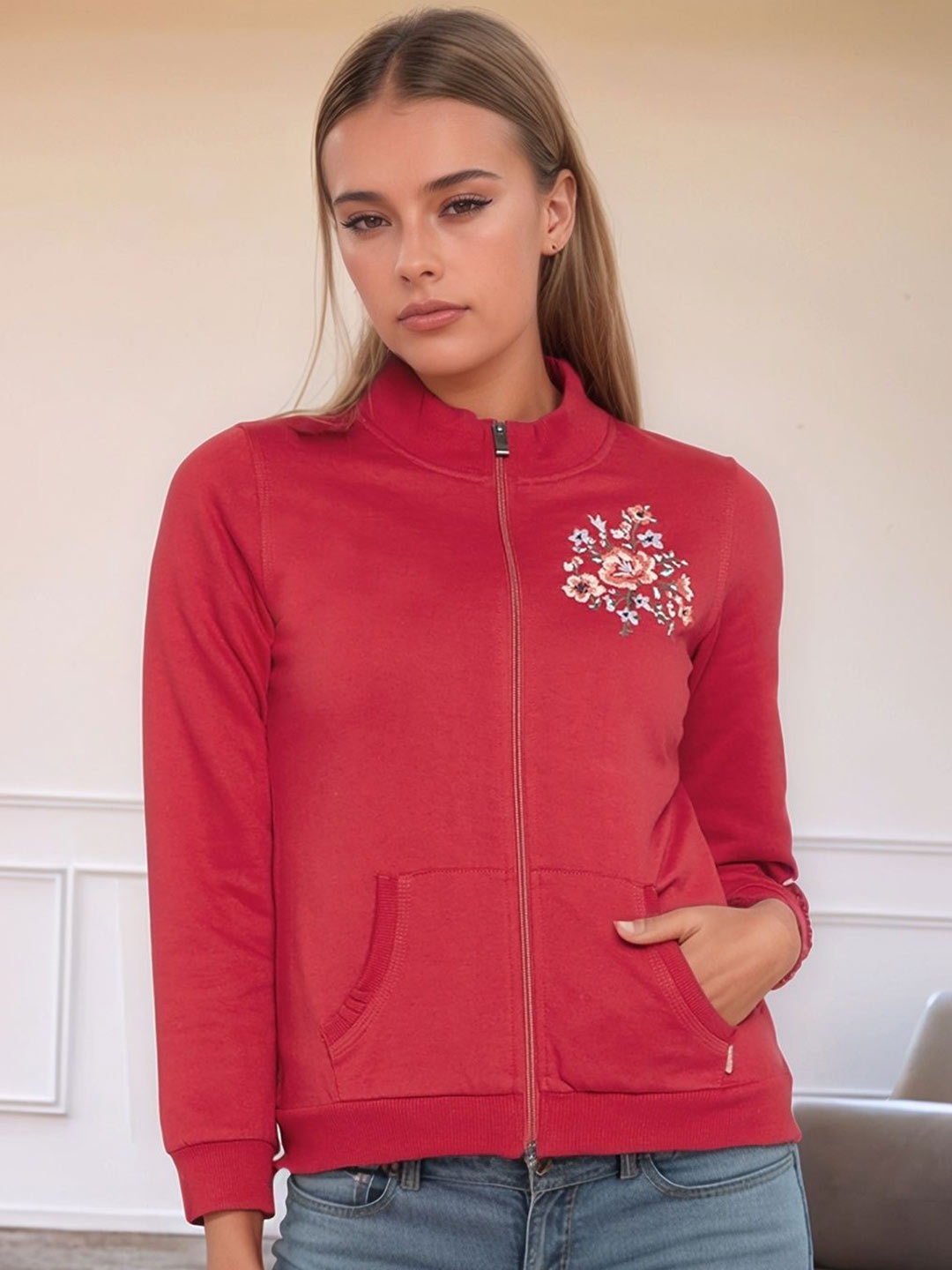 

ZYNG Women Embroidered Sweatshirt, Red
